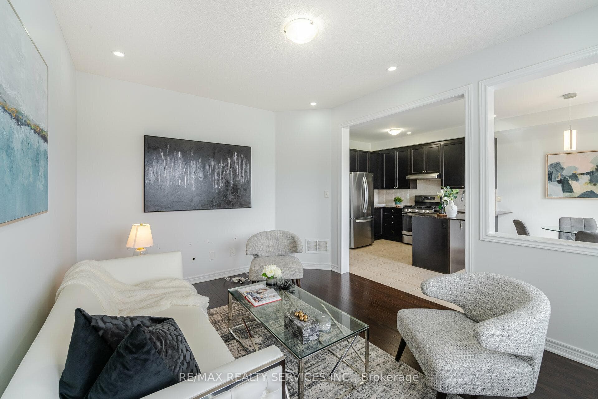 258 Robert Parkinson Drive photo 14