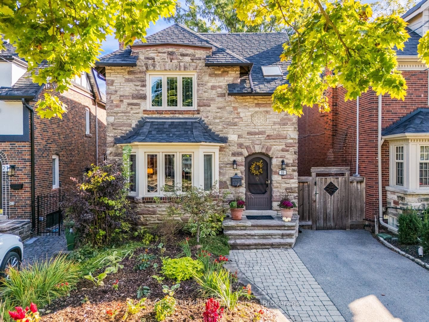 19 Jackson Avenue photo 1