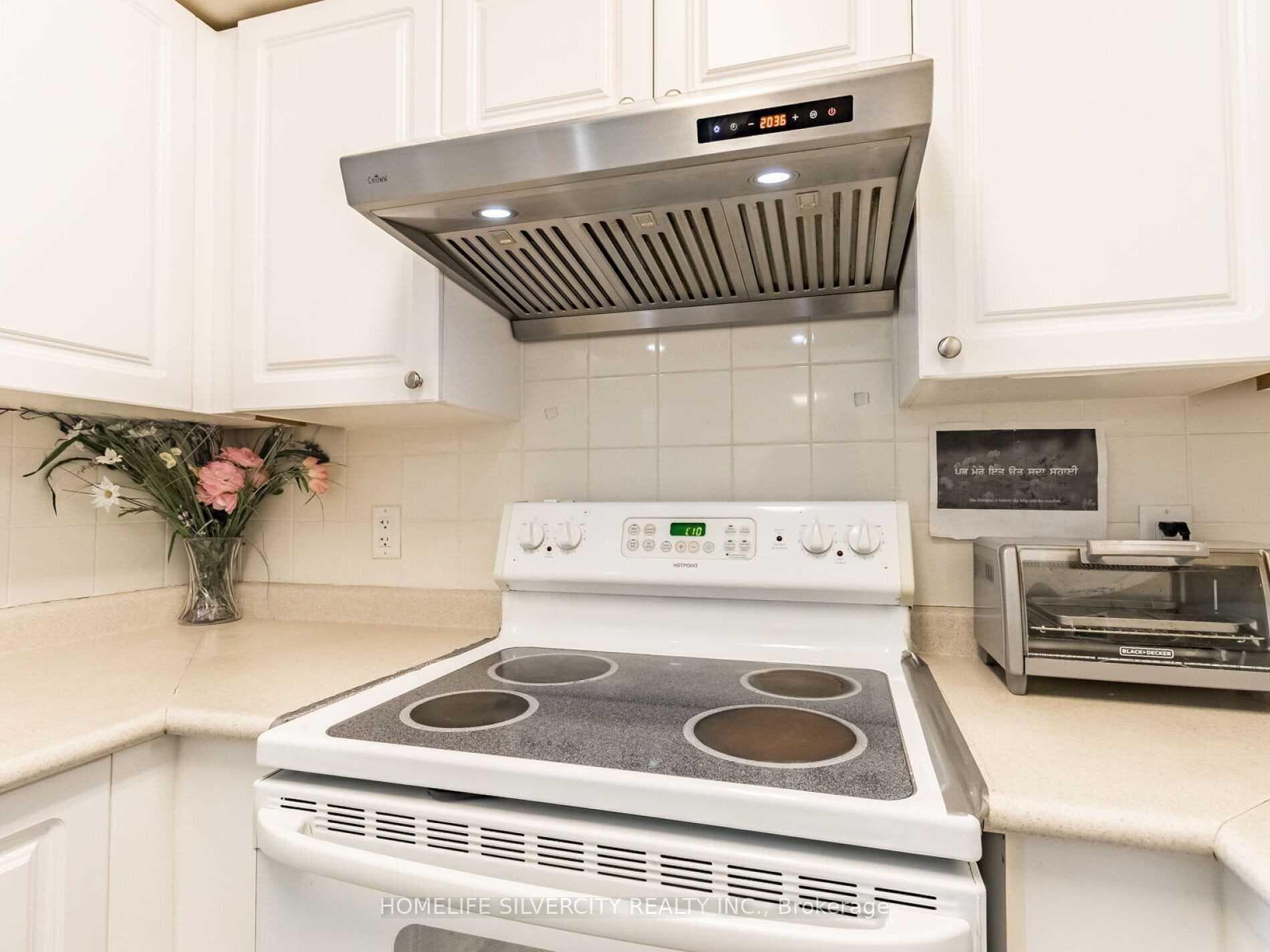 35 Via Rosedale Way Unit 211 photo 7