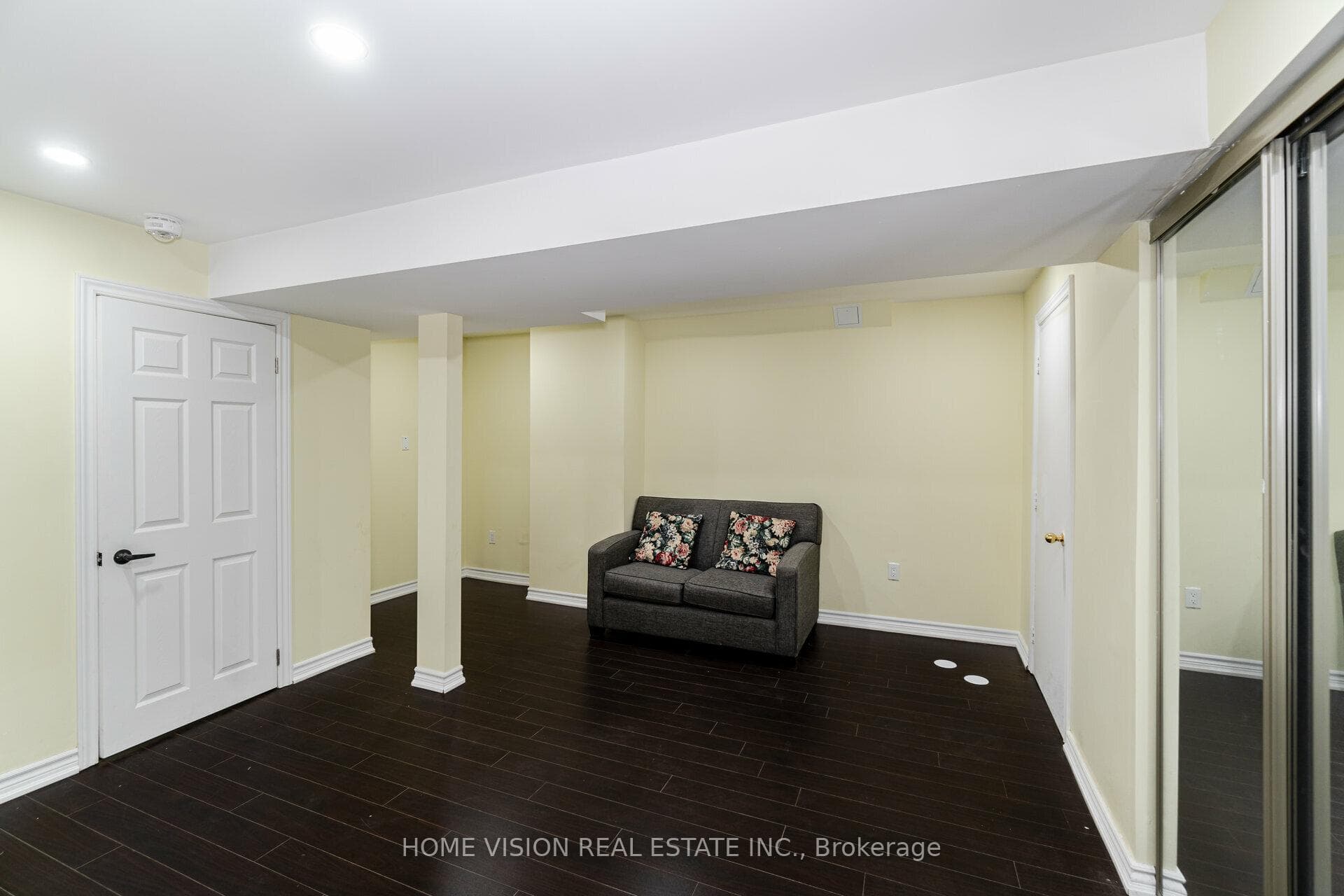 6 Nova Scotia Road Unit Bsmt photo 15