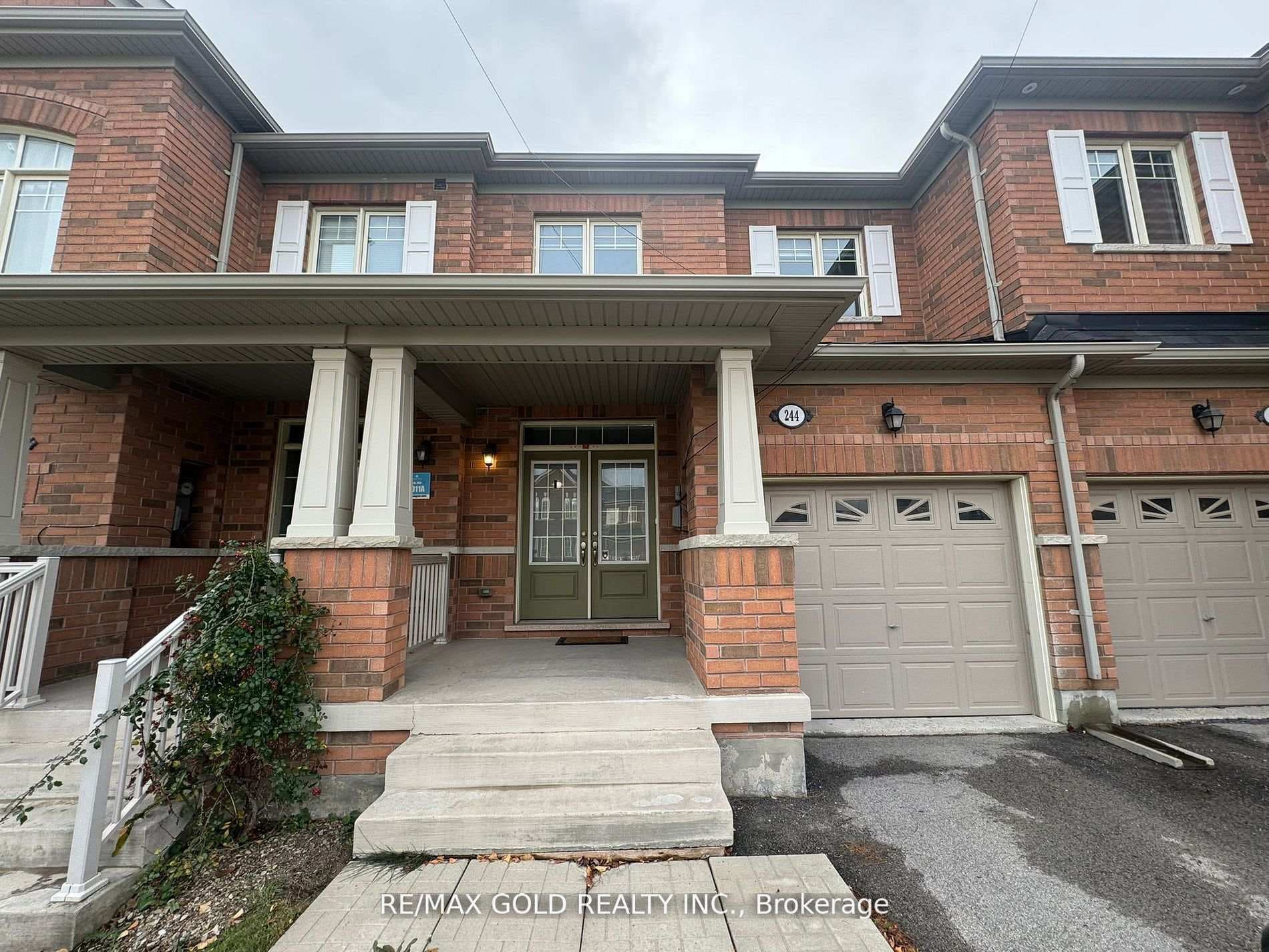 244 Sky Harbour Drive photo 1