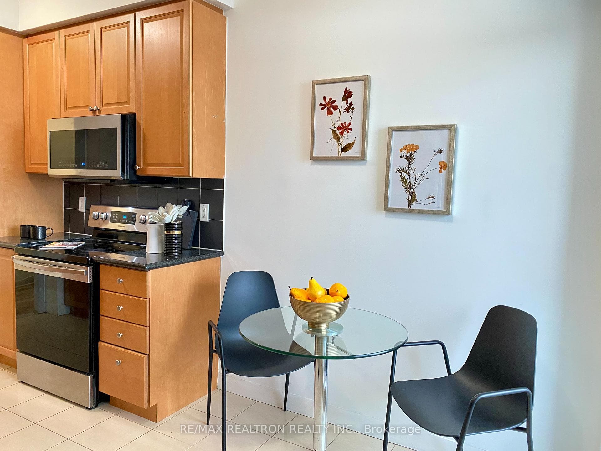 4968 Yonge Street Unit PH203 photo 16