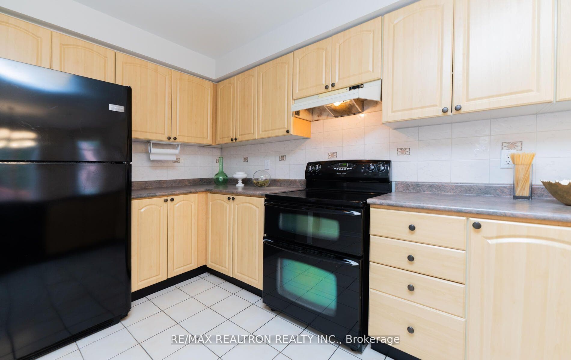 48 Samuel Oster Avenue photo 9