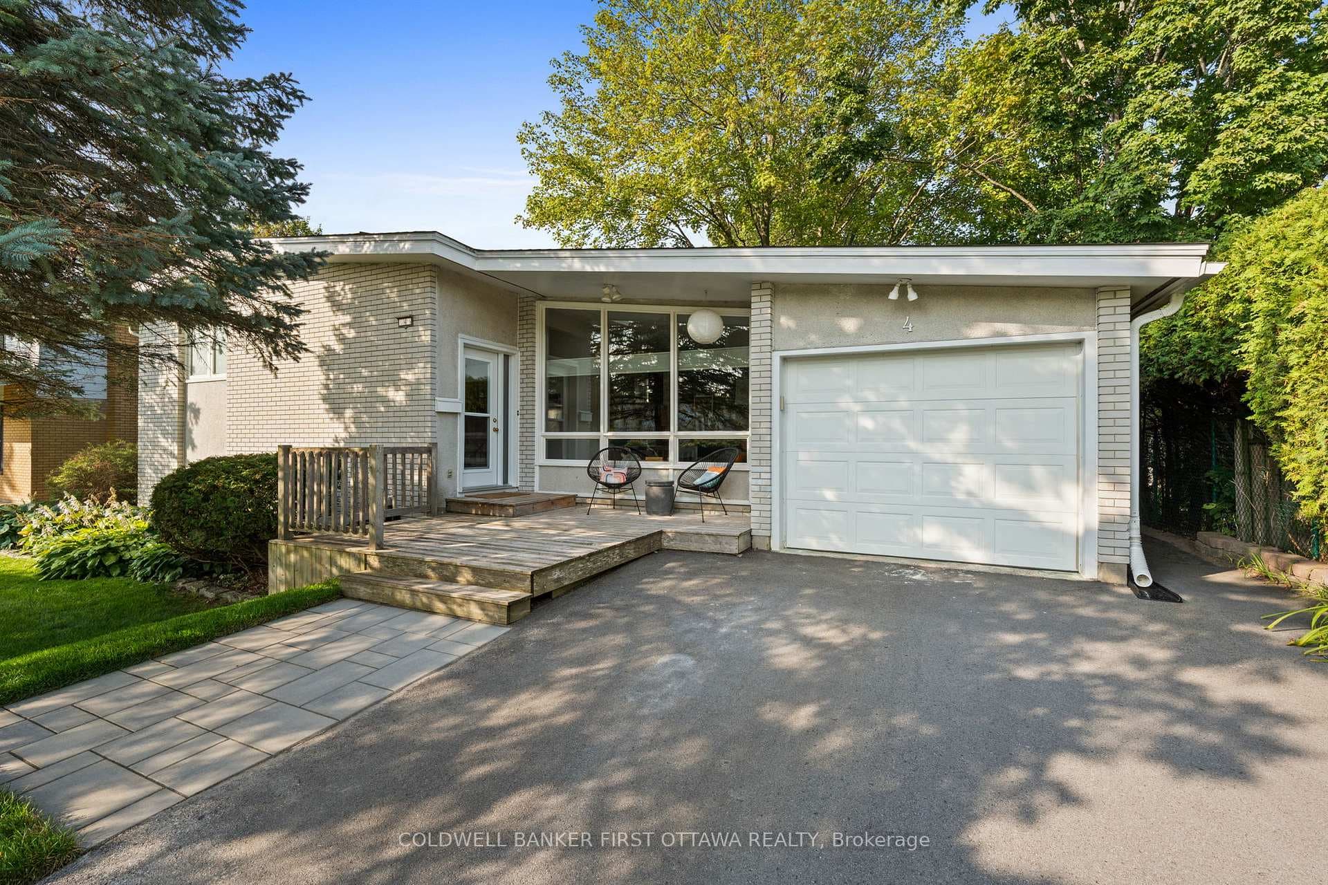 Located on a quiet no thru st w tons of upgrades!
