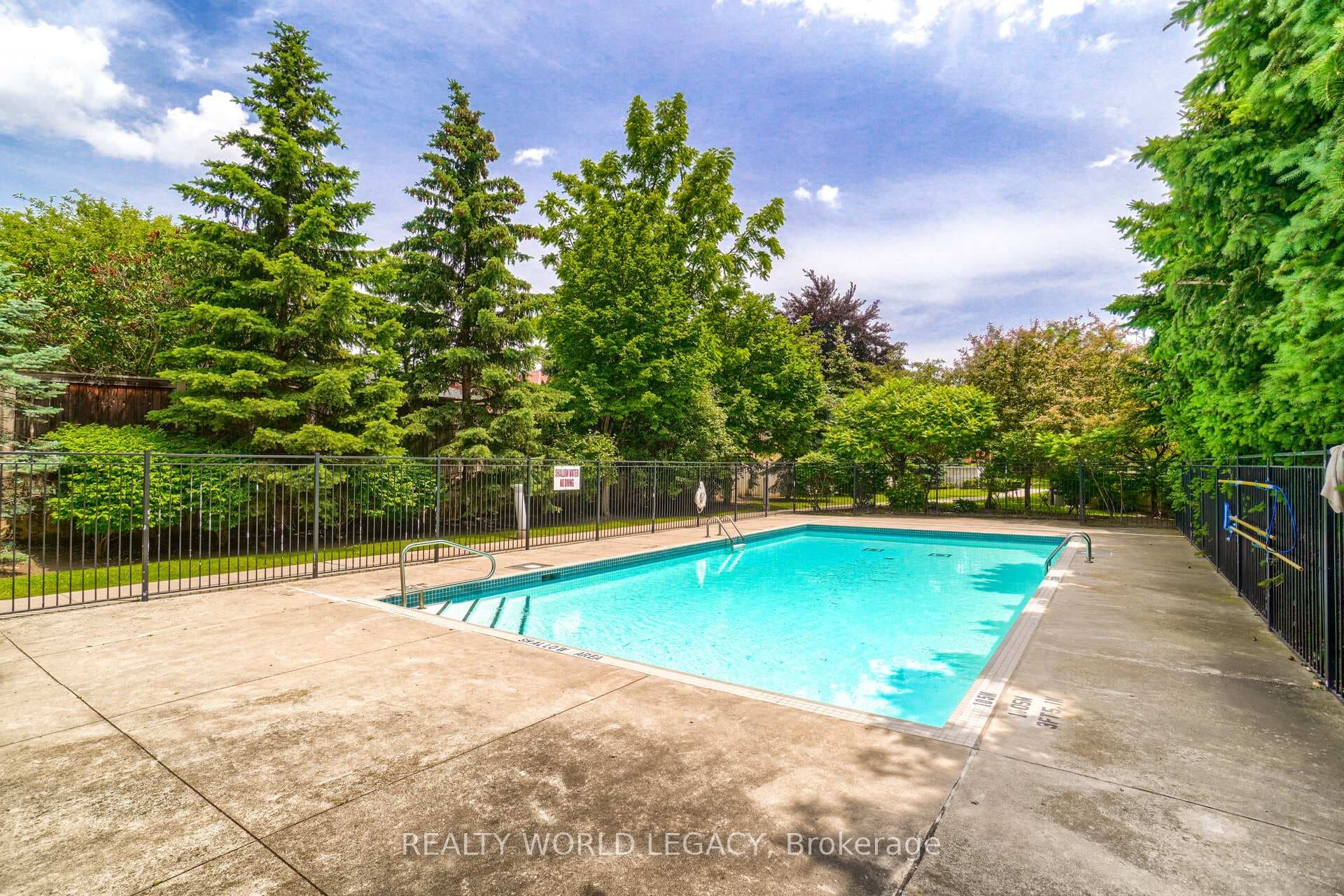 1720 Eglinton Avenue Unit 610 photo 38