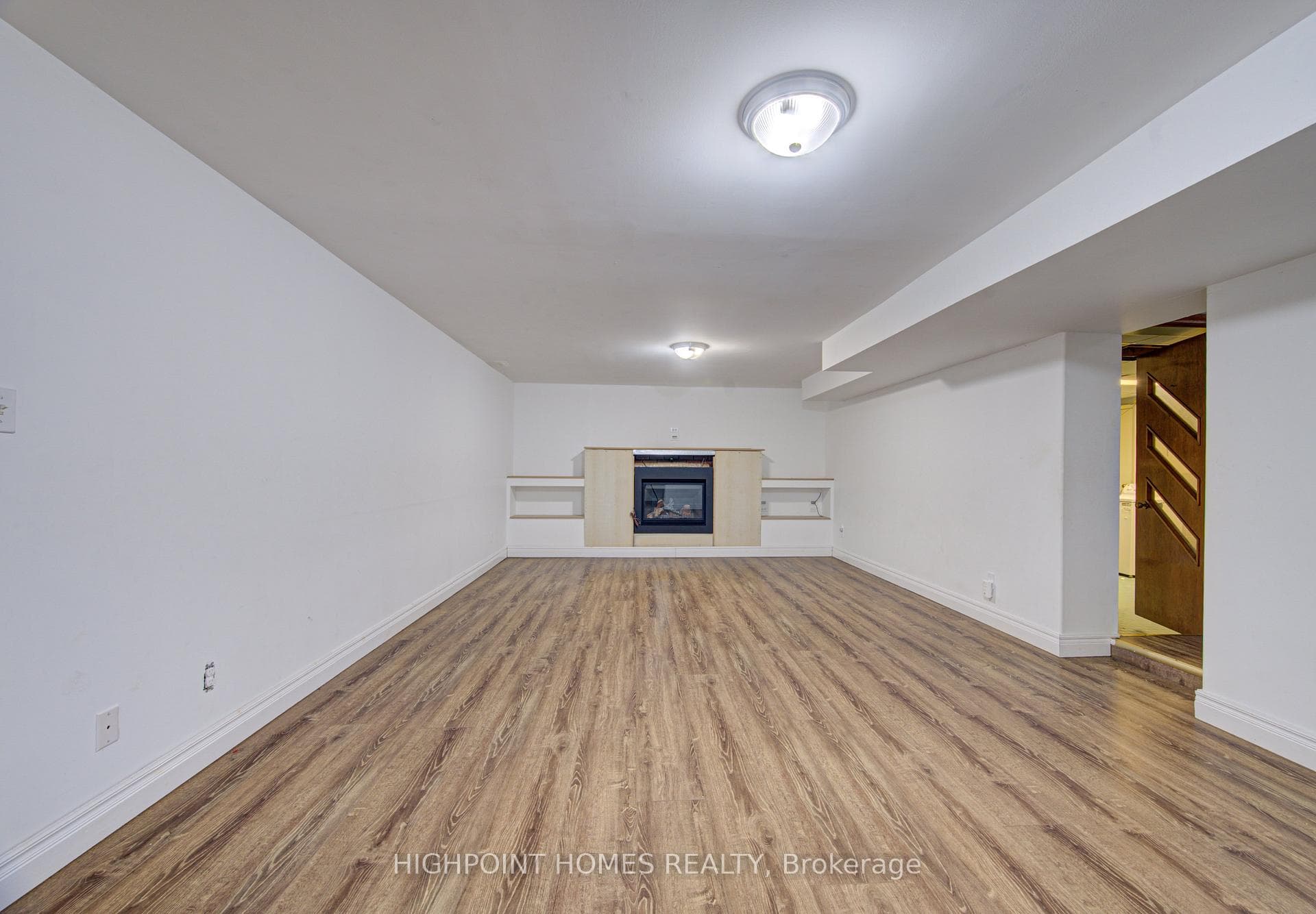 5438 Trafalgar Road photo 31
