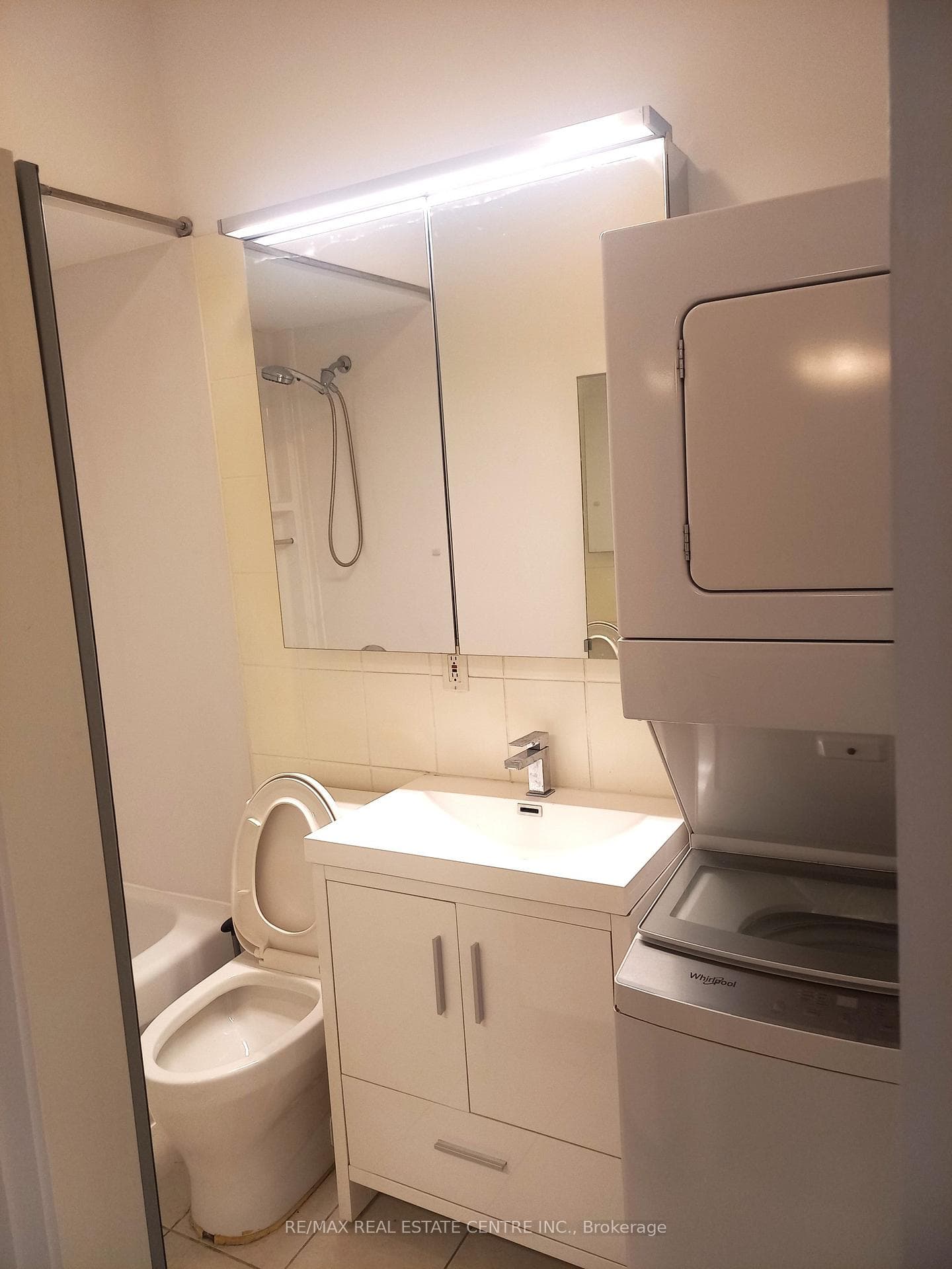 129 Walmer Road Unit 3 photo 8