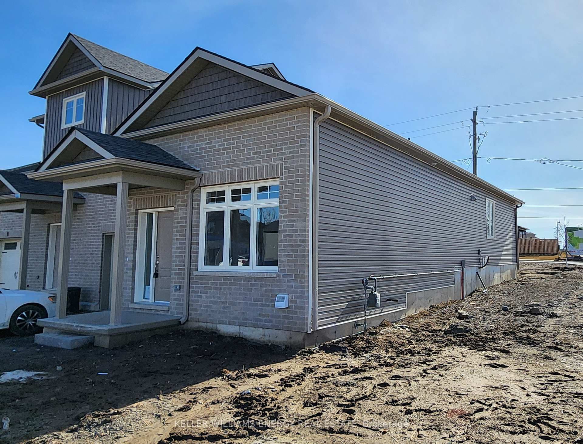 6 Campbell Crescent photo 2