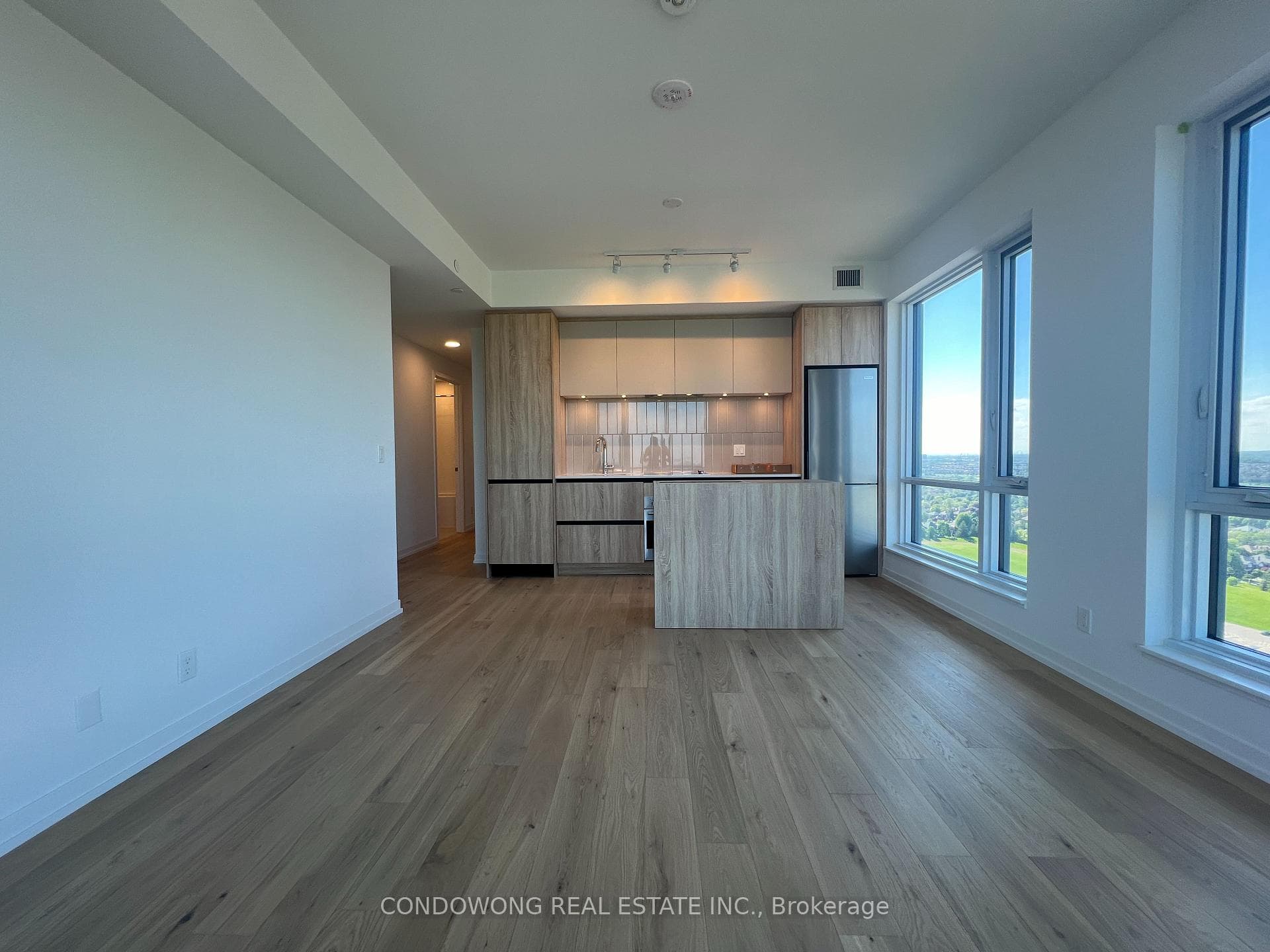7950 Bathurst Street Unit 2504 photo 4