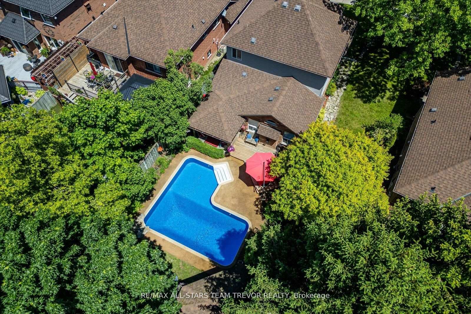 78 Burnaby Drive photo 39