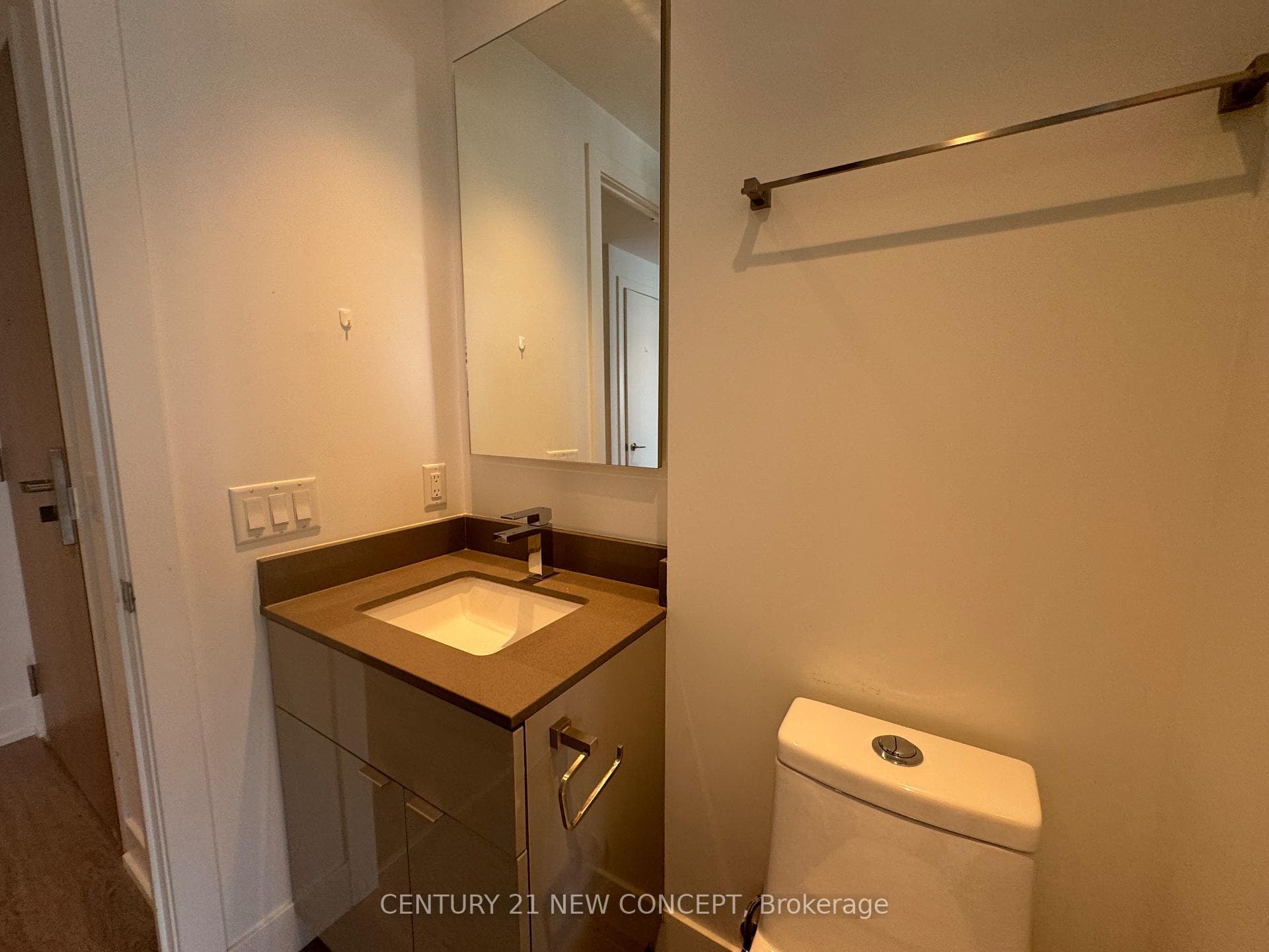 7 Grenville Street Unit 4605 photo 18