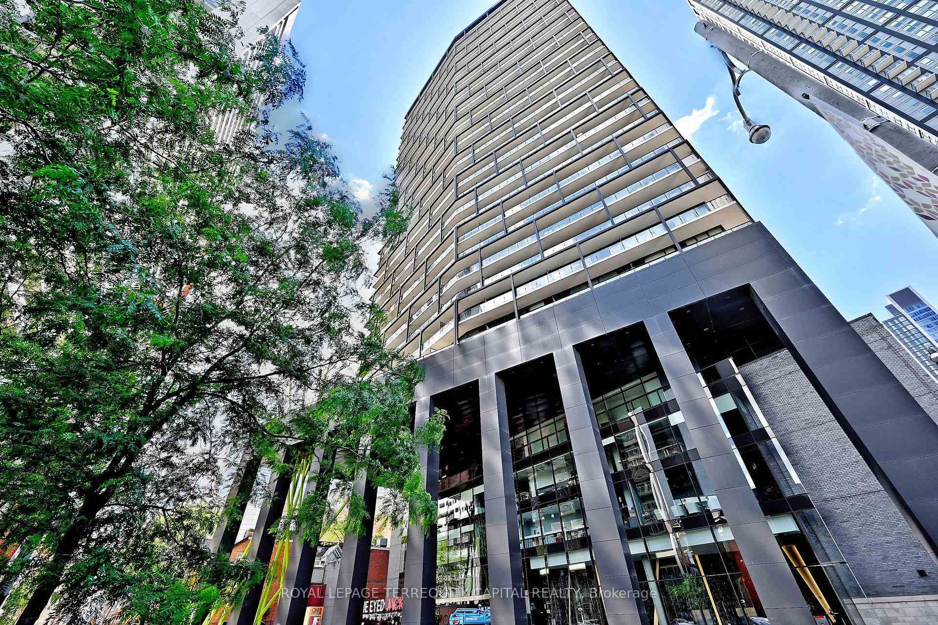 125 Peter Street Unit 2308 photo 4