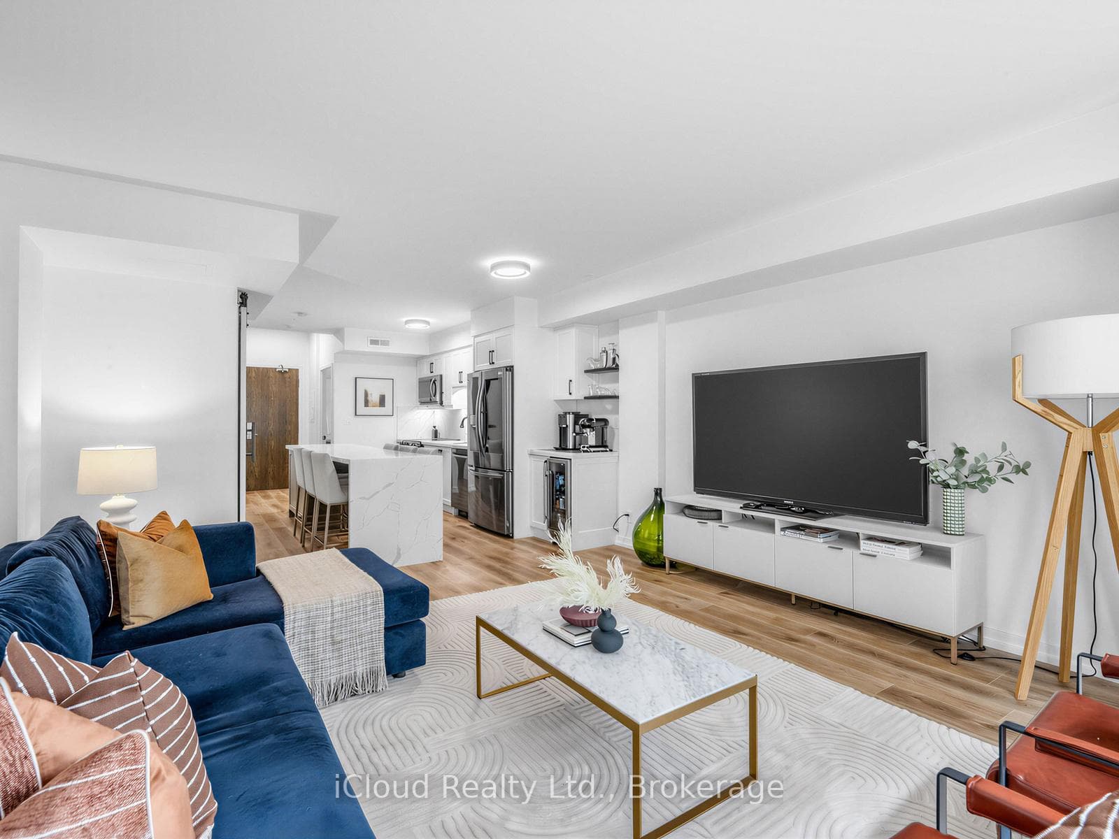 201 Carlaw Avenue Unit 244 photo 16