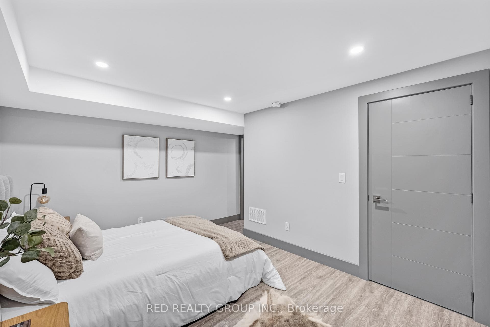 77 Millicent Street photo 27