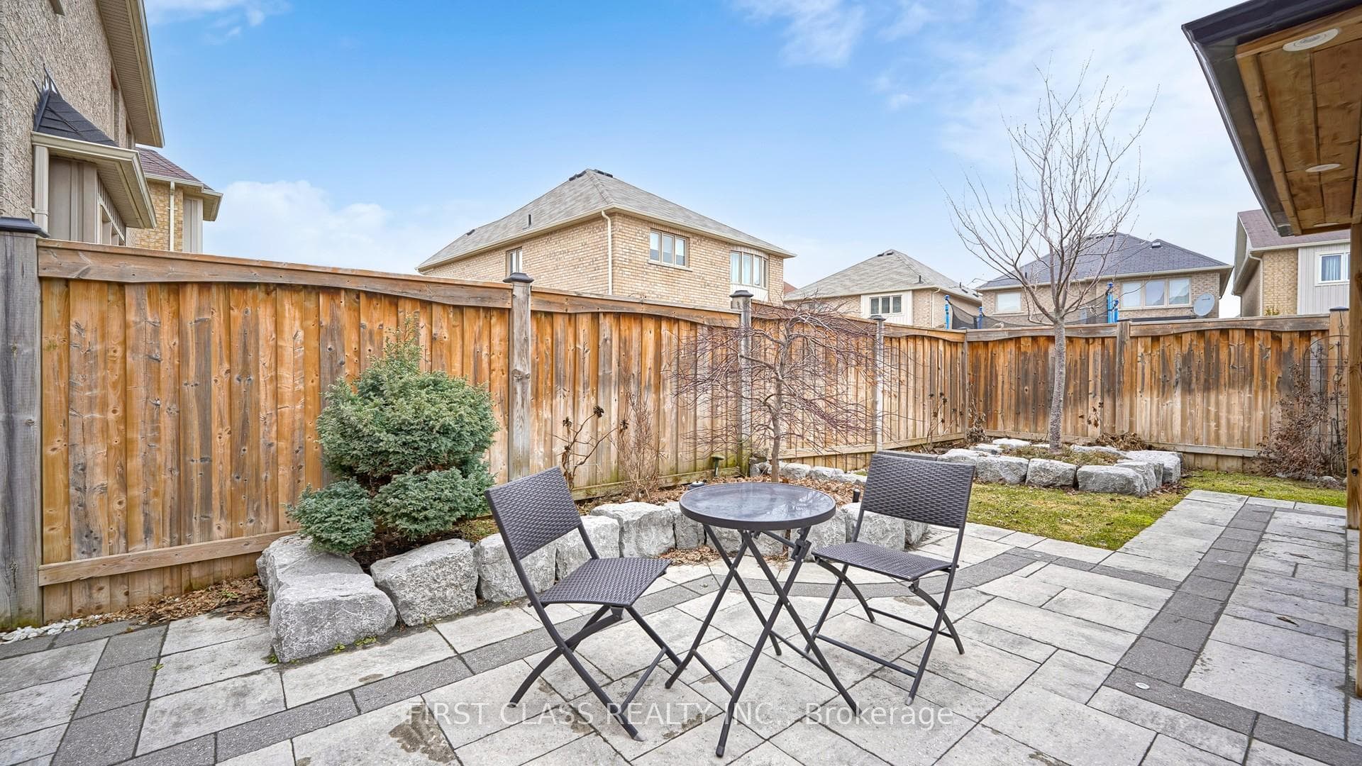 2 Beebe Crescent photo 45