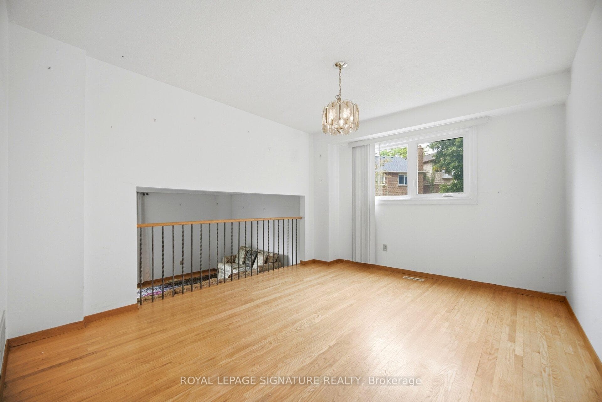 4070 Pavillion Court photo 2