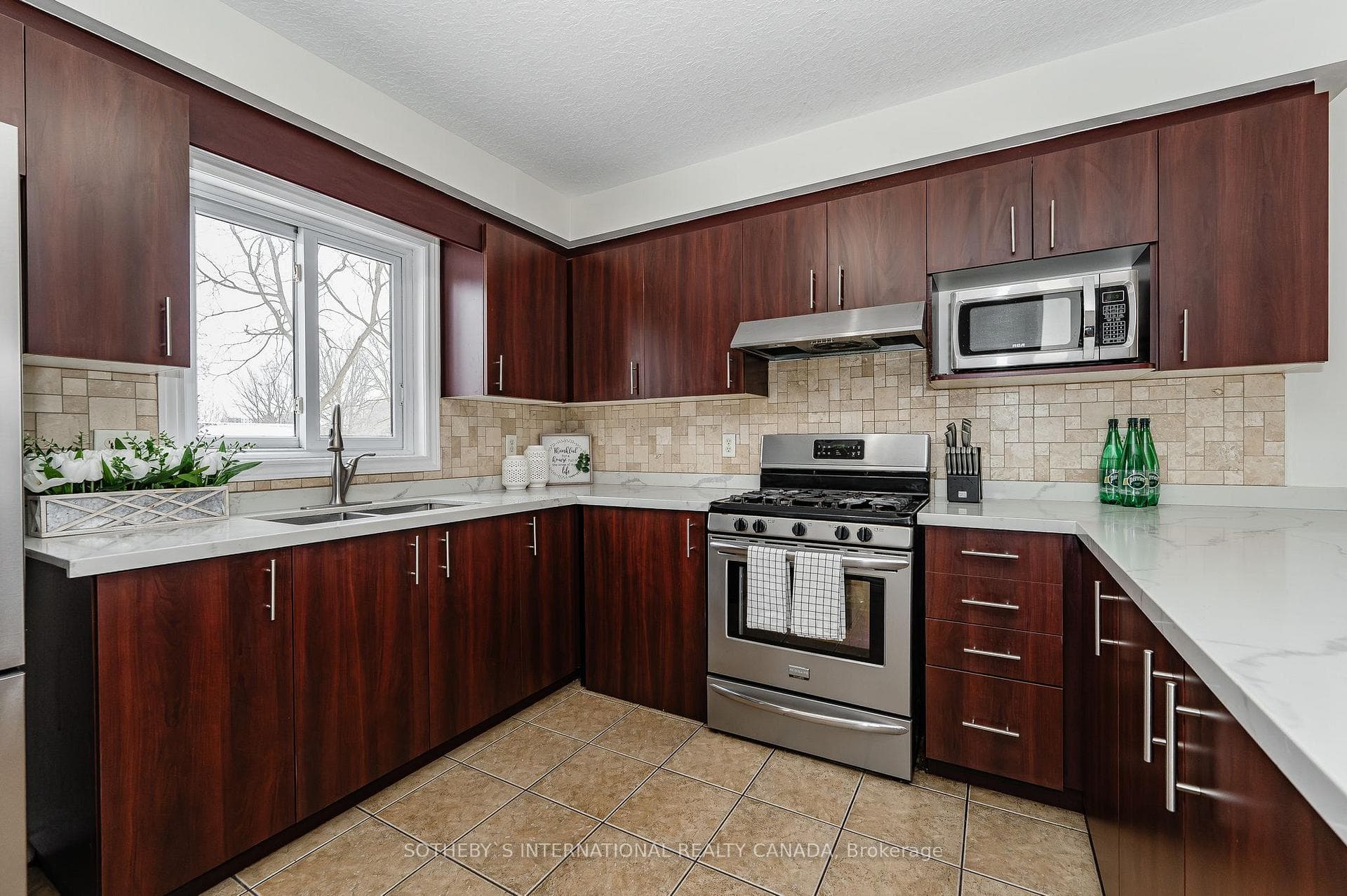 218 Doon Mills Drive photo 16