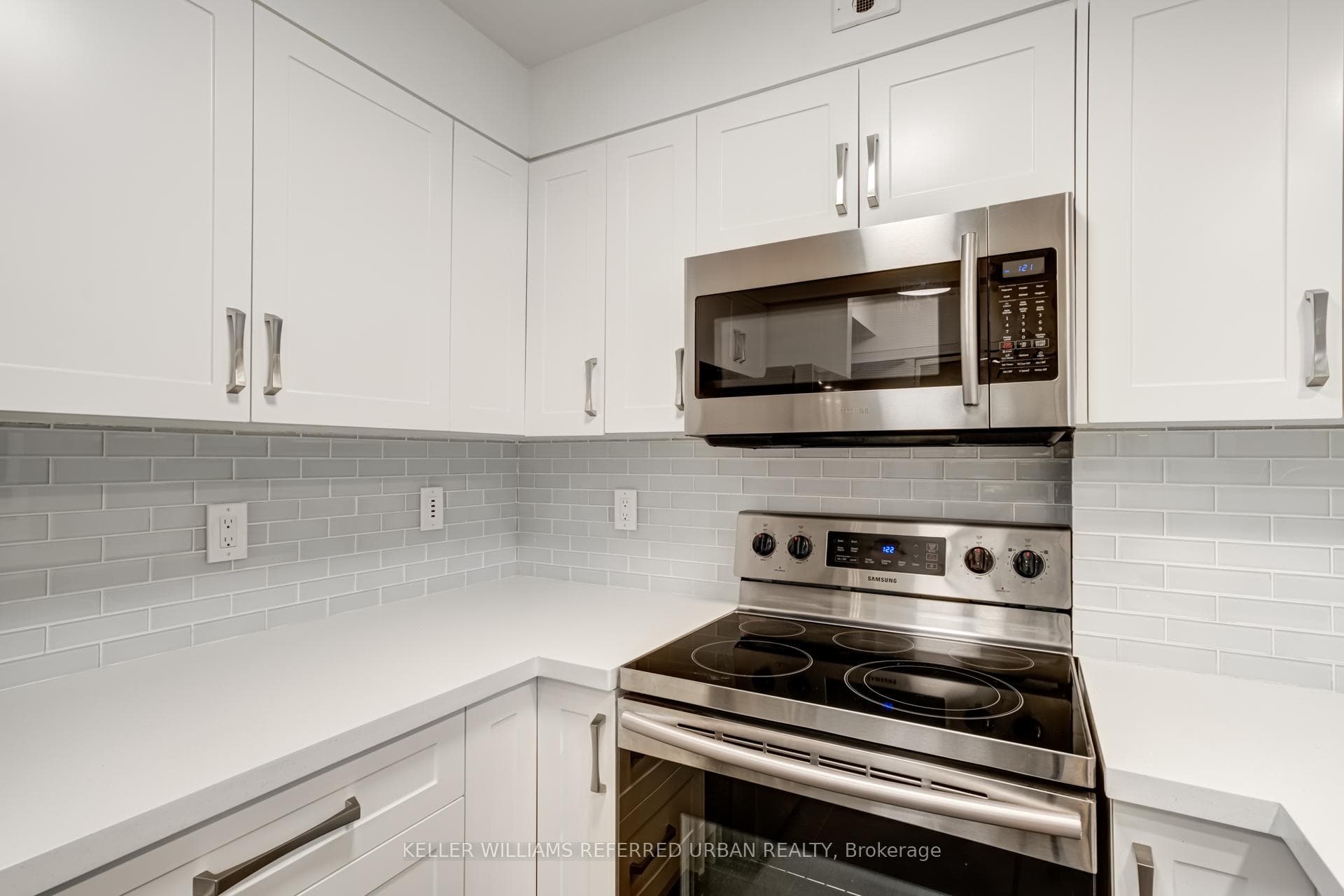 1765 Queen Street Unit 312 photo 4