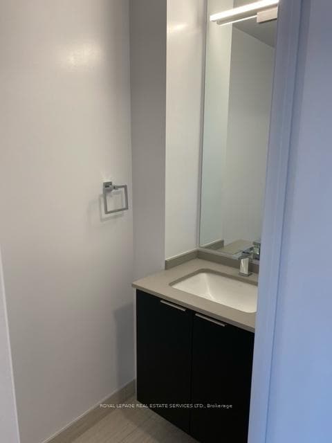 2 piece bath