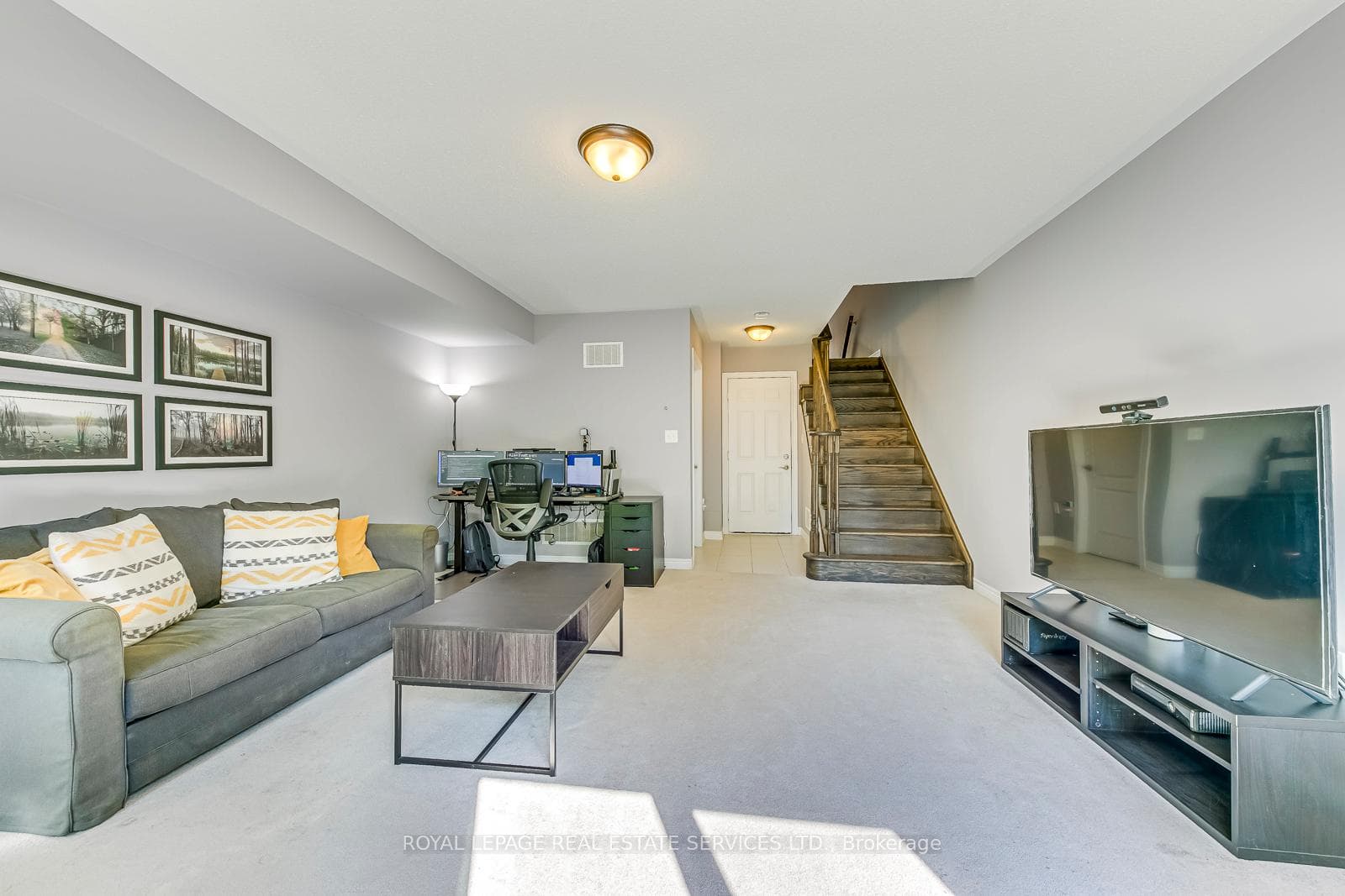 1316 Granrock Crescent photo 37
