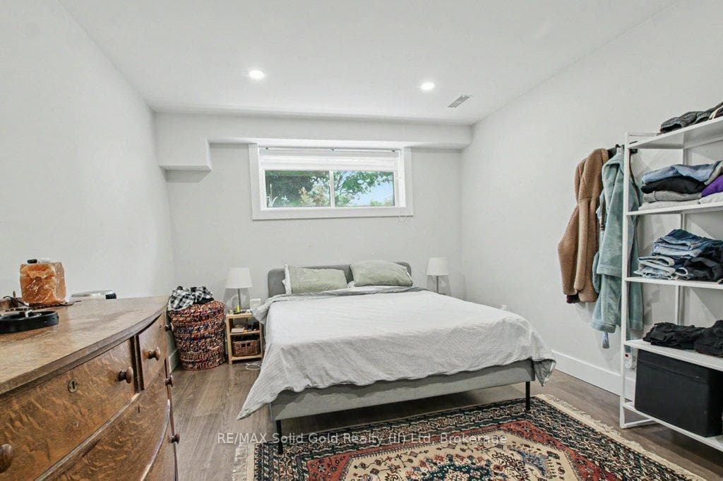 94 Devonglen Drive photo 18