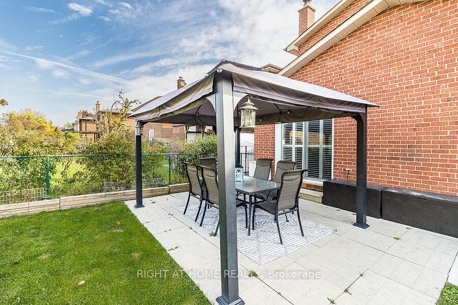 4055 Wilcox Road photo 31