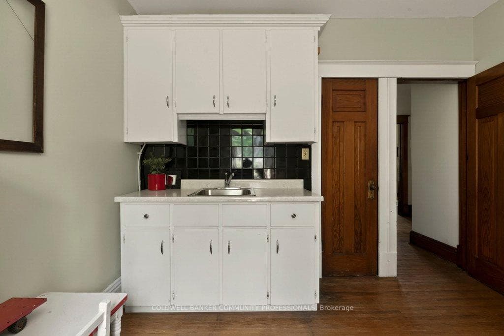 111 Spadina Avenue photo 35