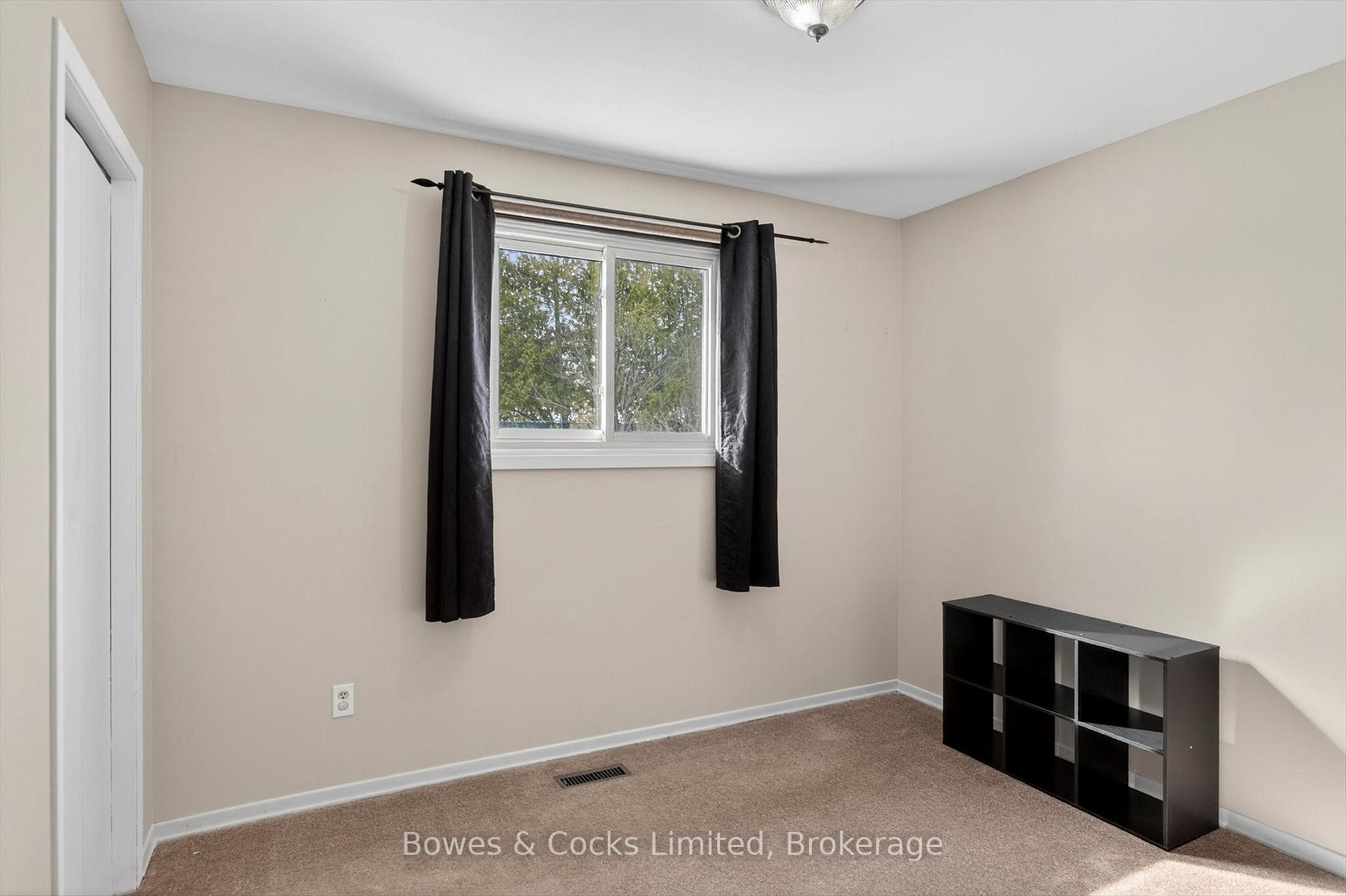 13 Mohawk Drive photo 24