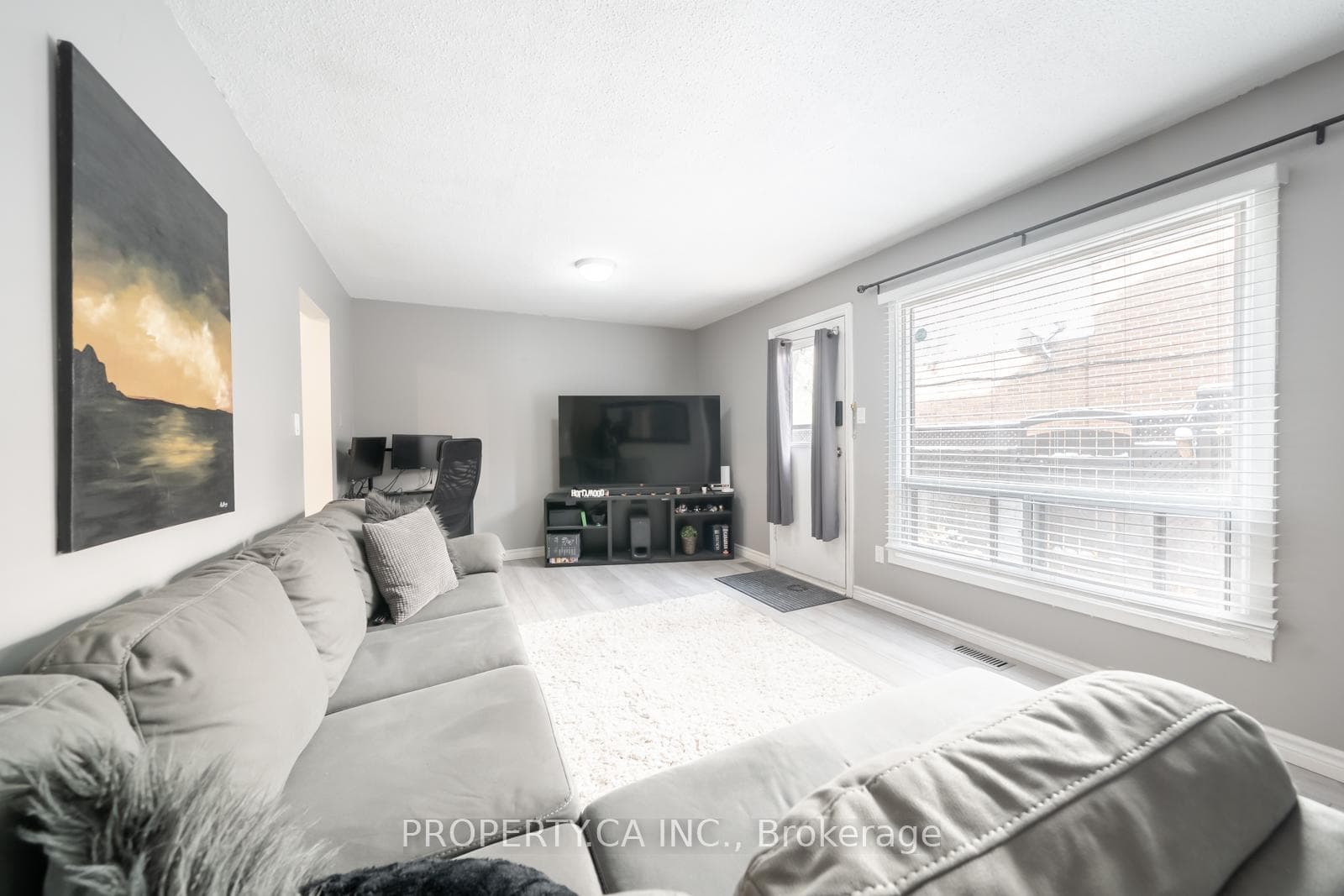 1100 Oxford Street Unit 29 photo 6
