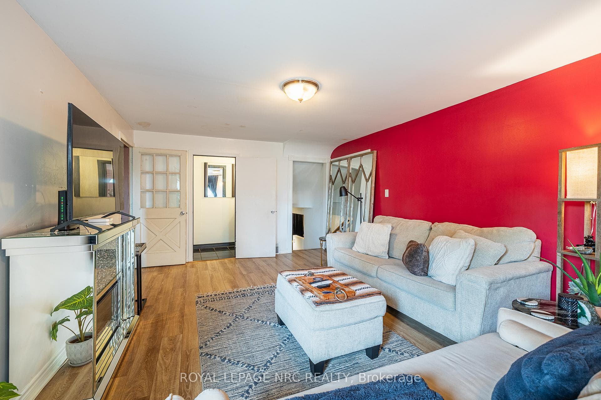 3797 Wiltshire Boulevard photo 28