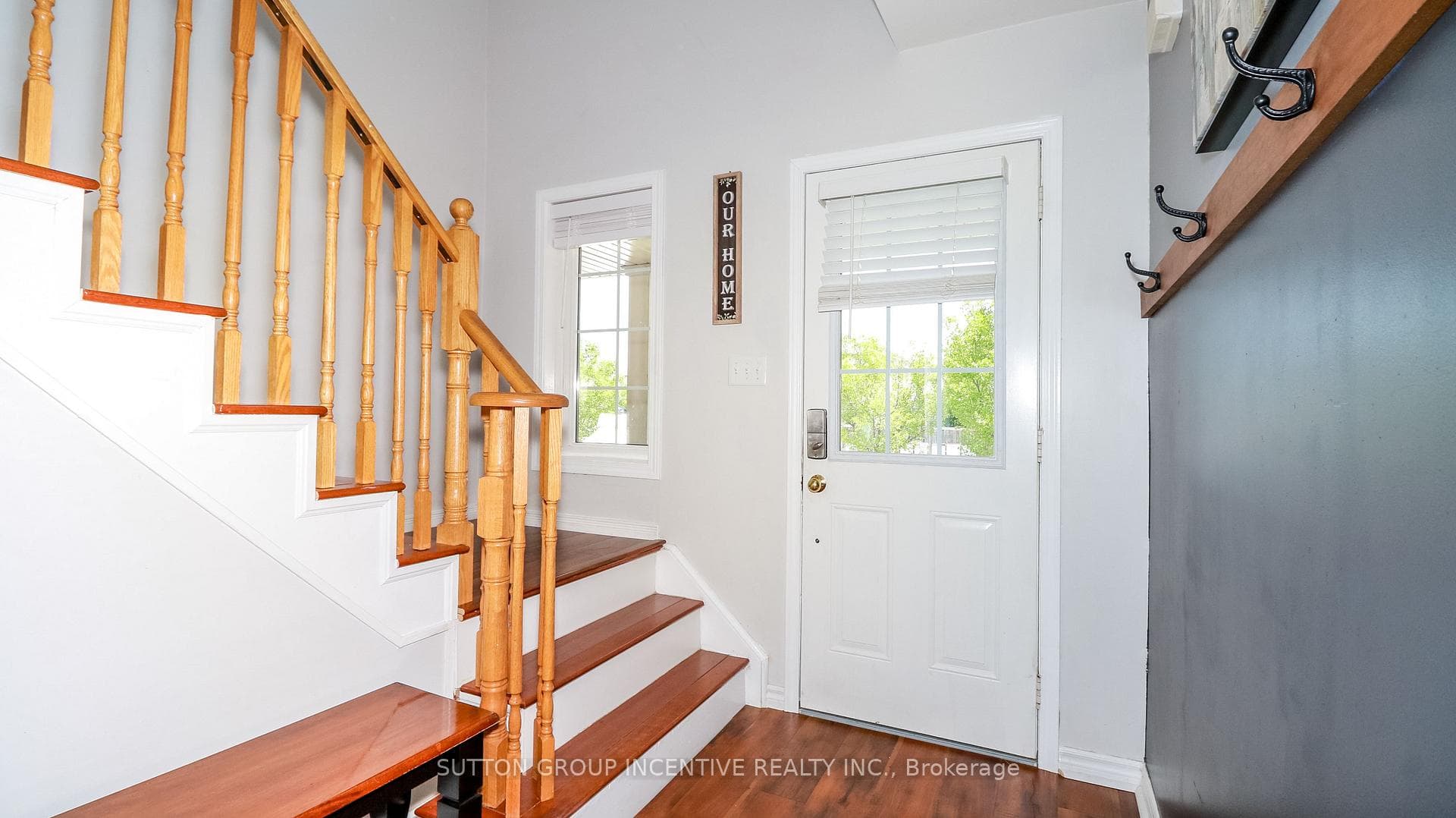 154 Stonemount Crescent photo 3