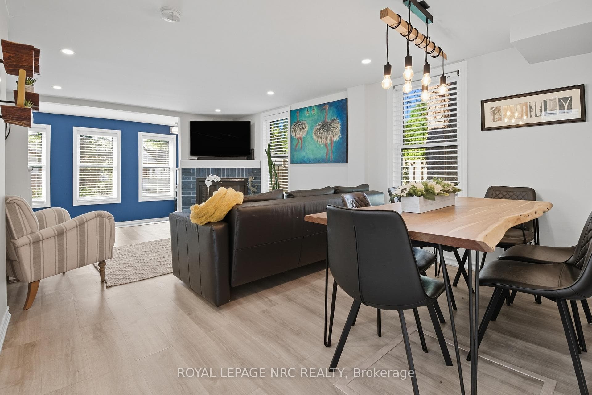 3964 Alexandra Road photo 14