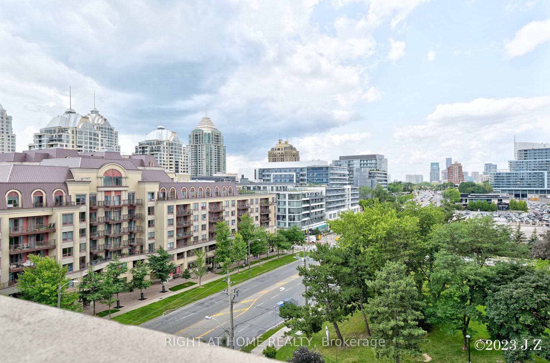 650 Sheppard Avenue Unit PH15 photo 19