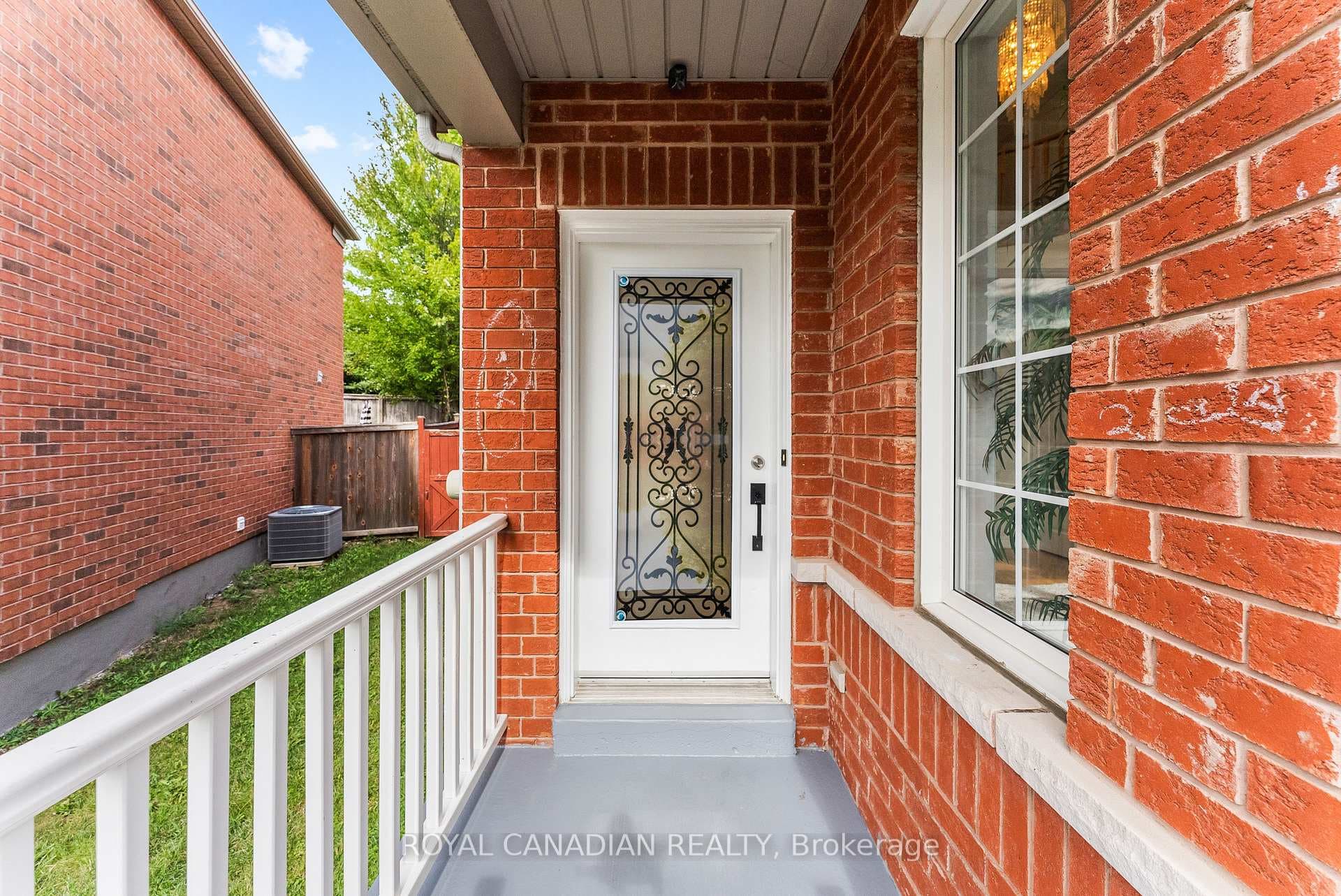 70 Morland Crescent photo 6