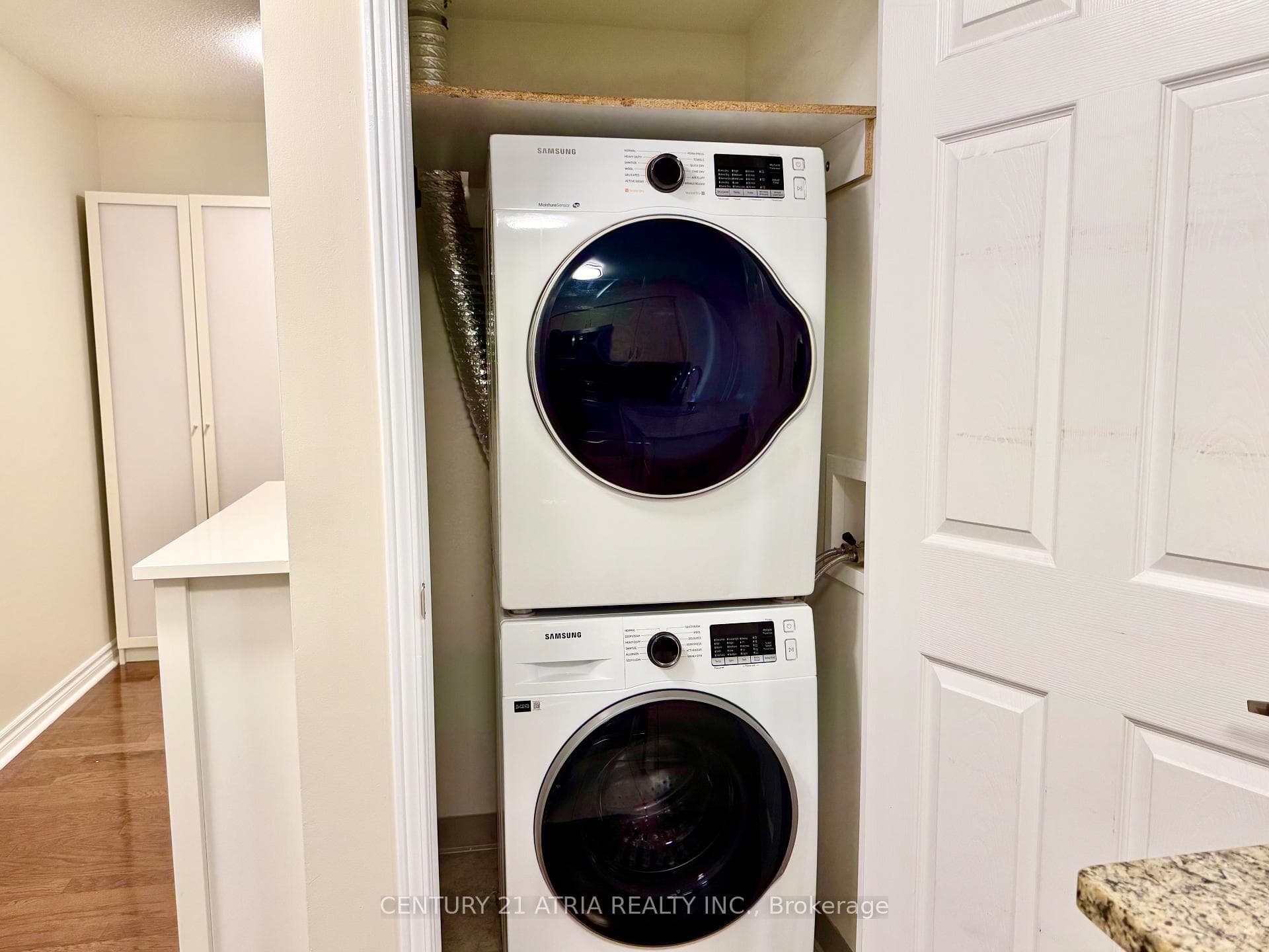 35 Hollywood Avenue Unit 218 photo 18