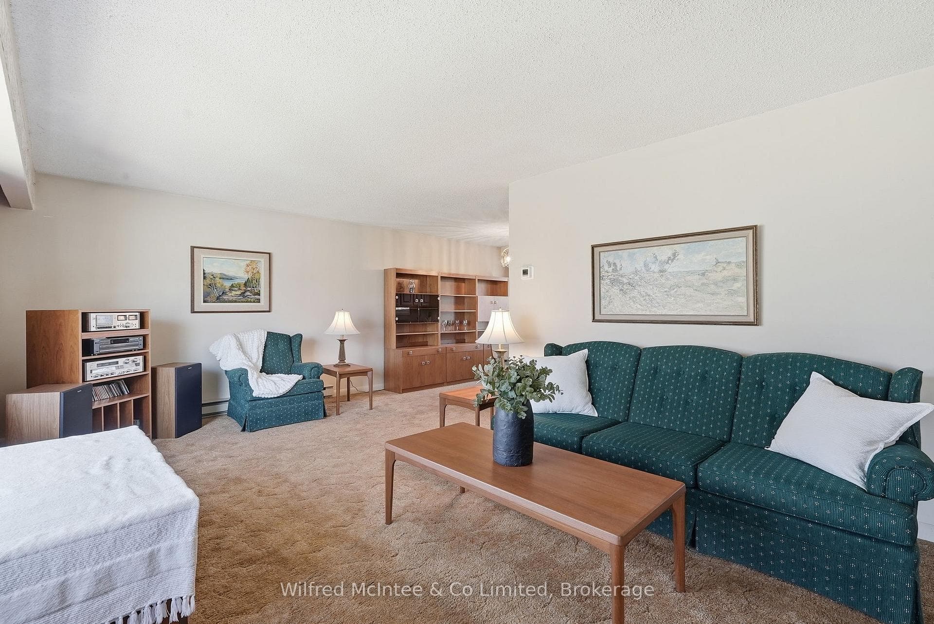 15 Johnstone Boulevard photo 10