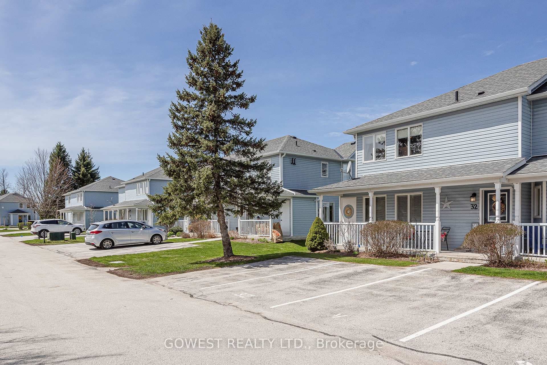 32 Valleymede Court photo 3