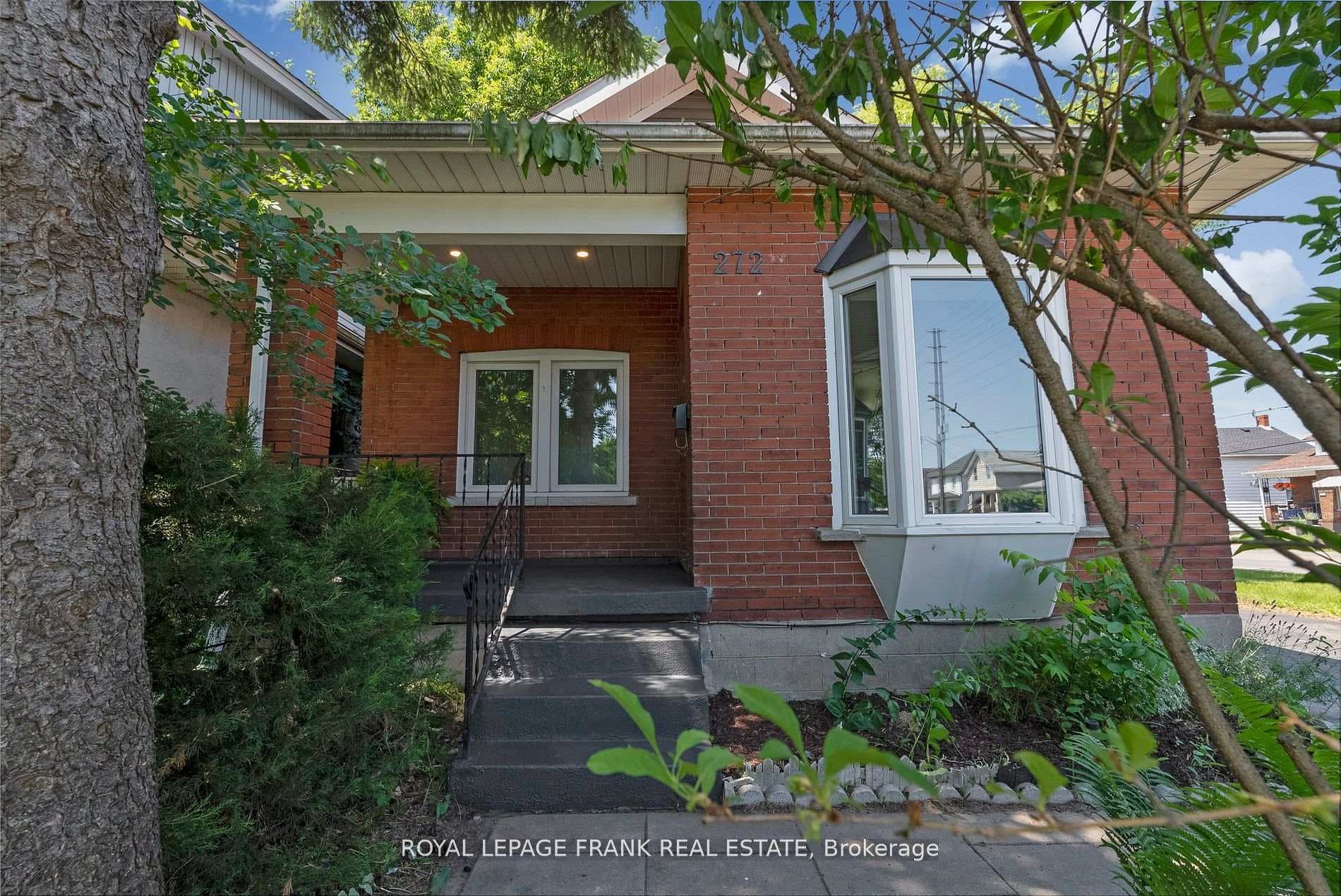 272 Burk Street photo 2