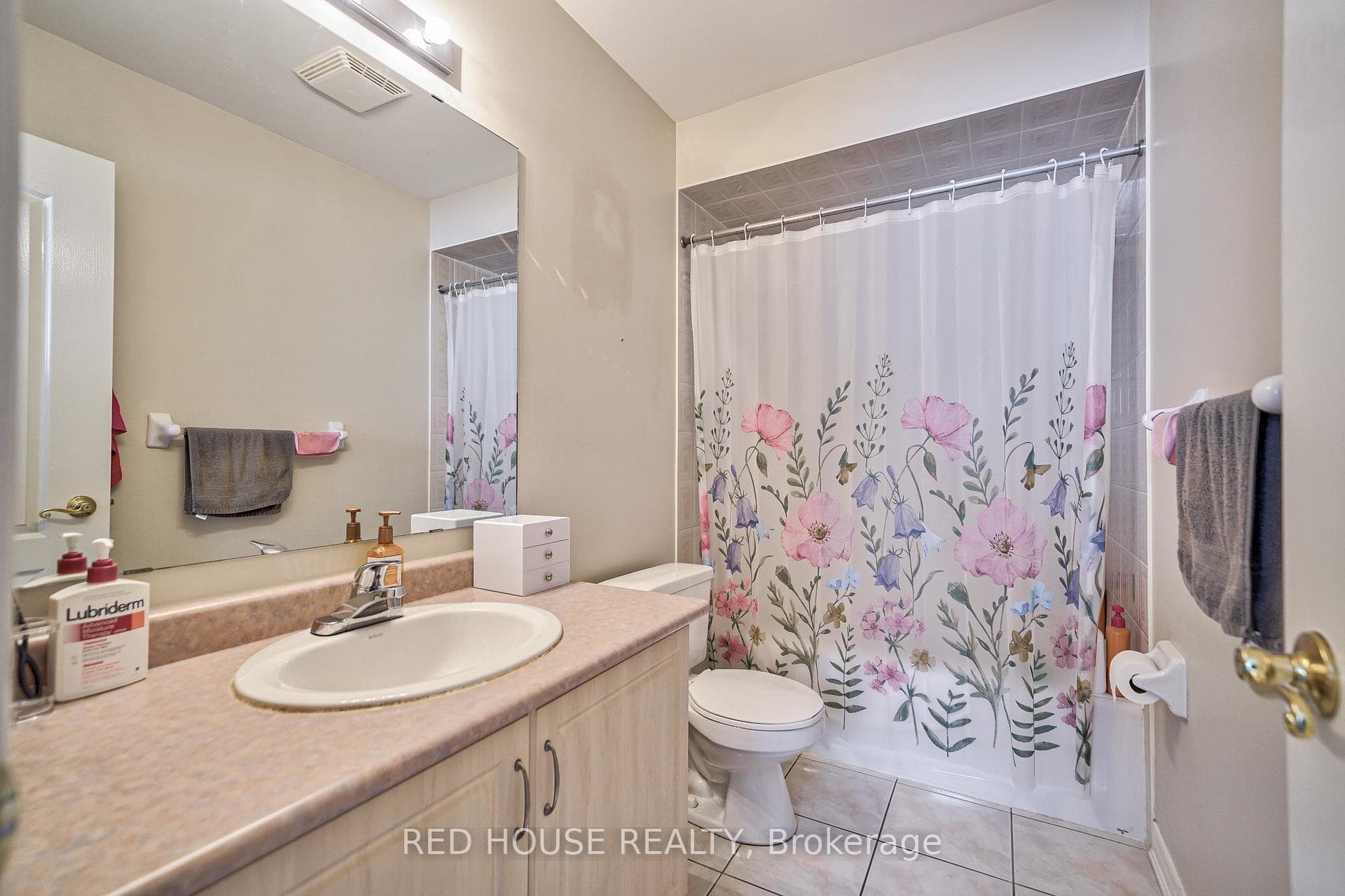 852 Sisler Avenue photo 20
