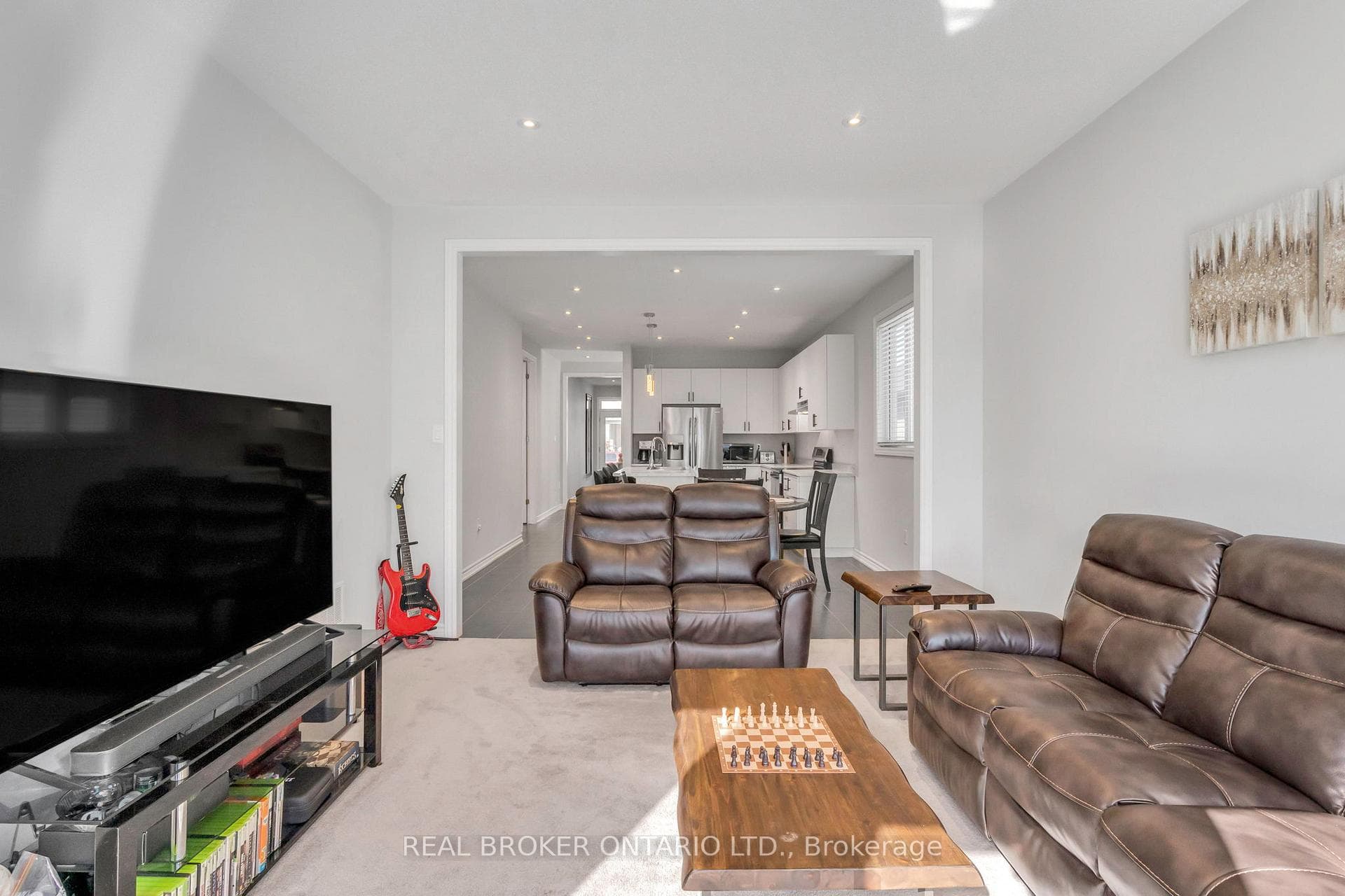 55 Middleton Avenue photo 13