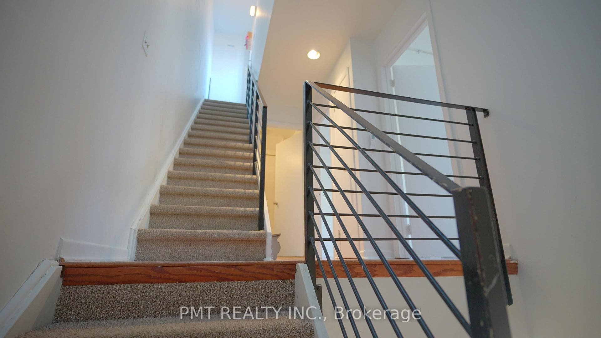 2064 Queen Street Unit 4 photo 6