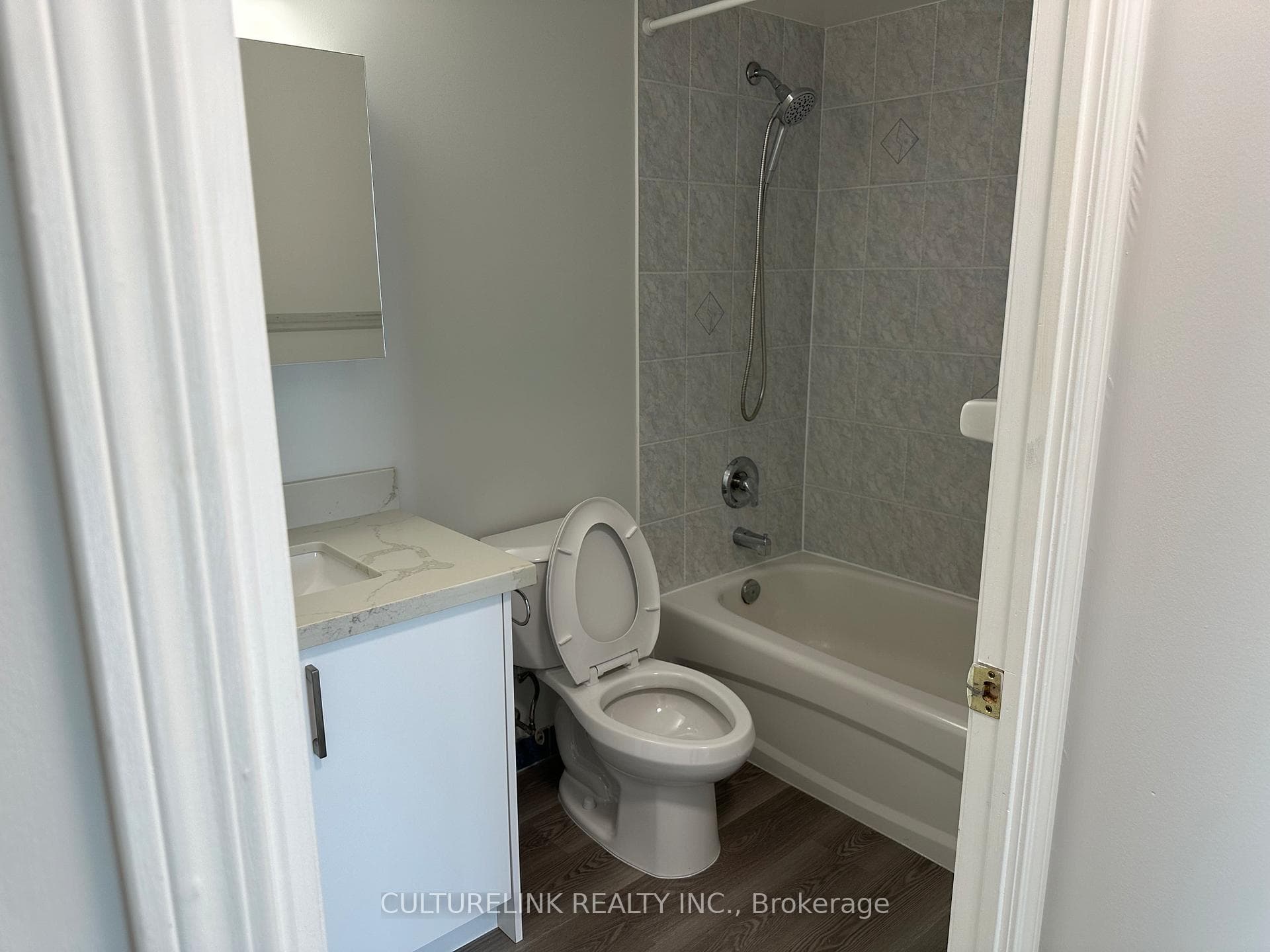22 Olive Avenue Unit 2002 photo 15