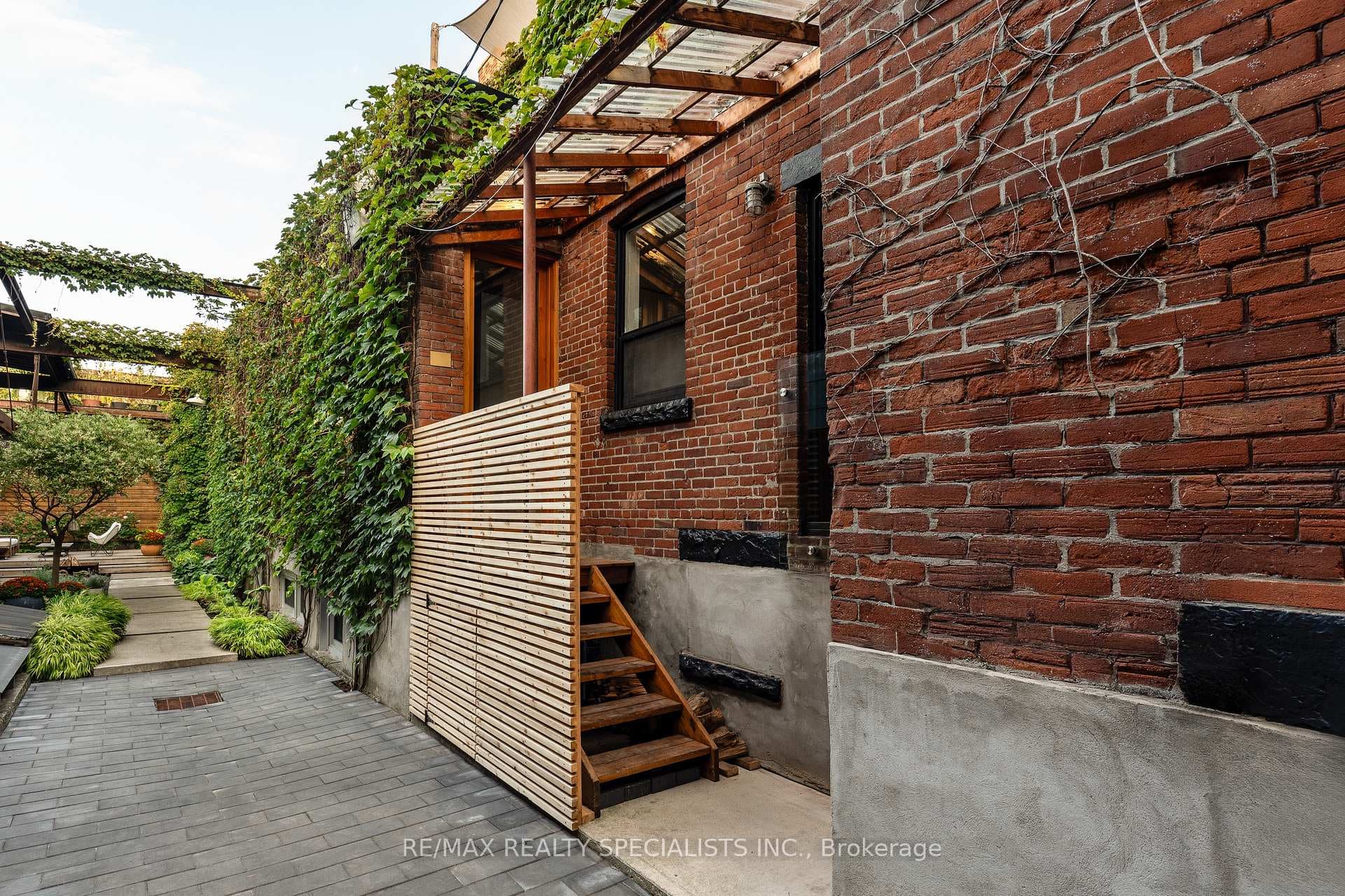 67 Elm Grove Avenue photo 5