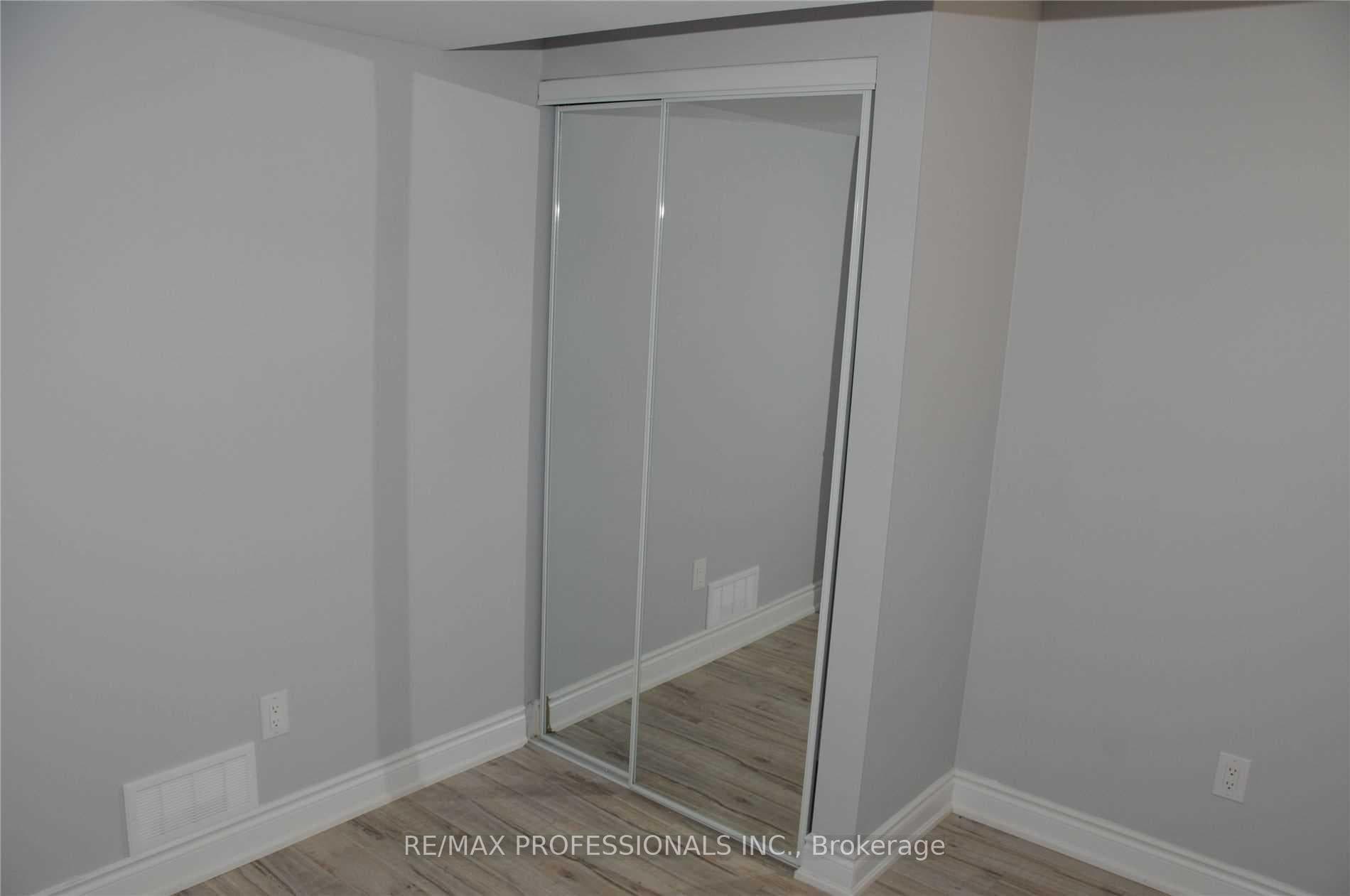 23 Lou Pomanti Street Unit Bsmt photo 13