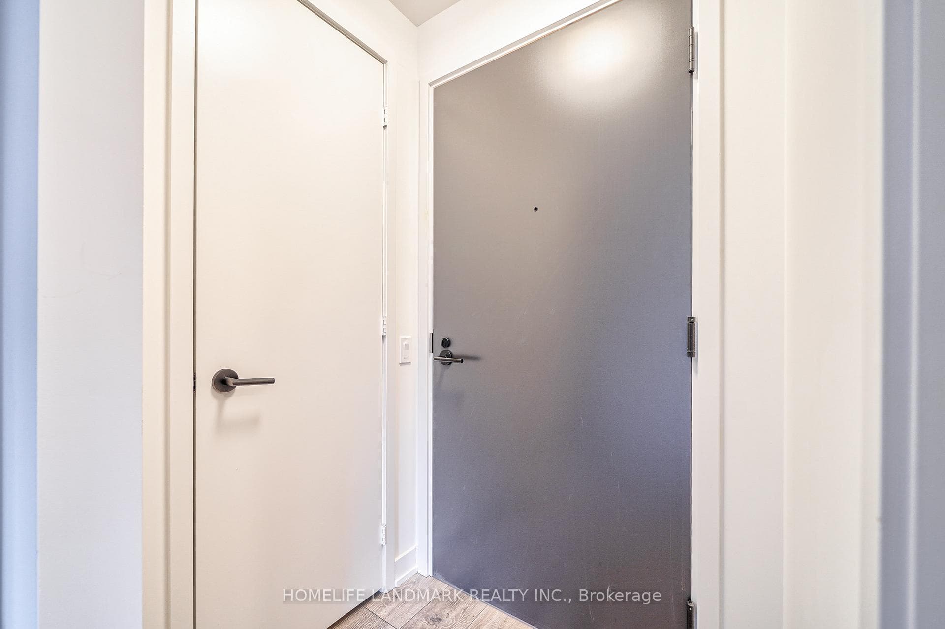 108 Peter Street Unit 621 photo 5