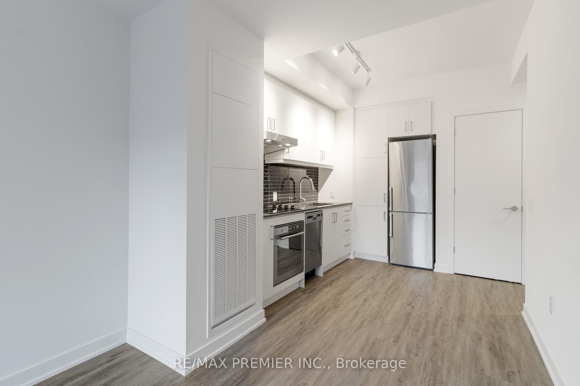 9 Tecumseth Street Unit 308 photo 10