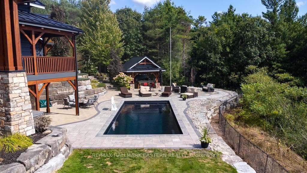 Gorgeous Pool Area