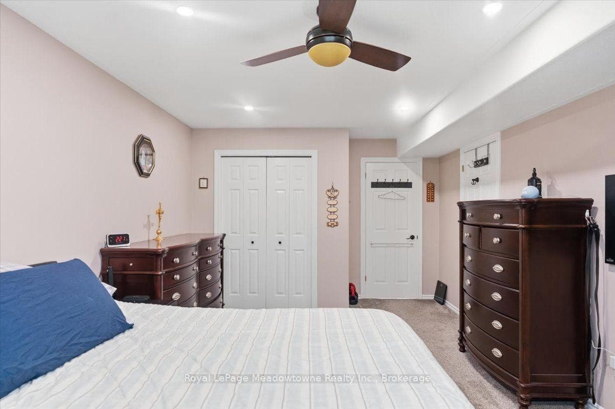 15 Sharpe Street photo 19