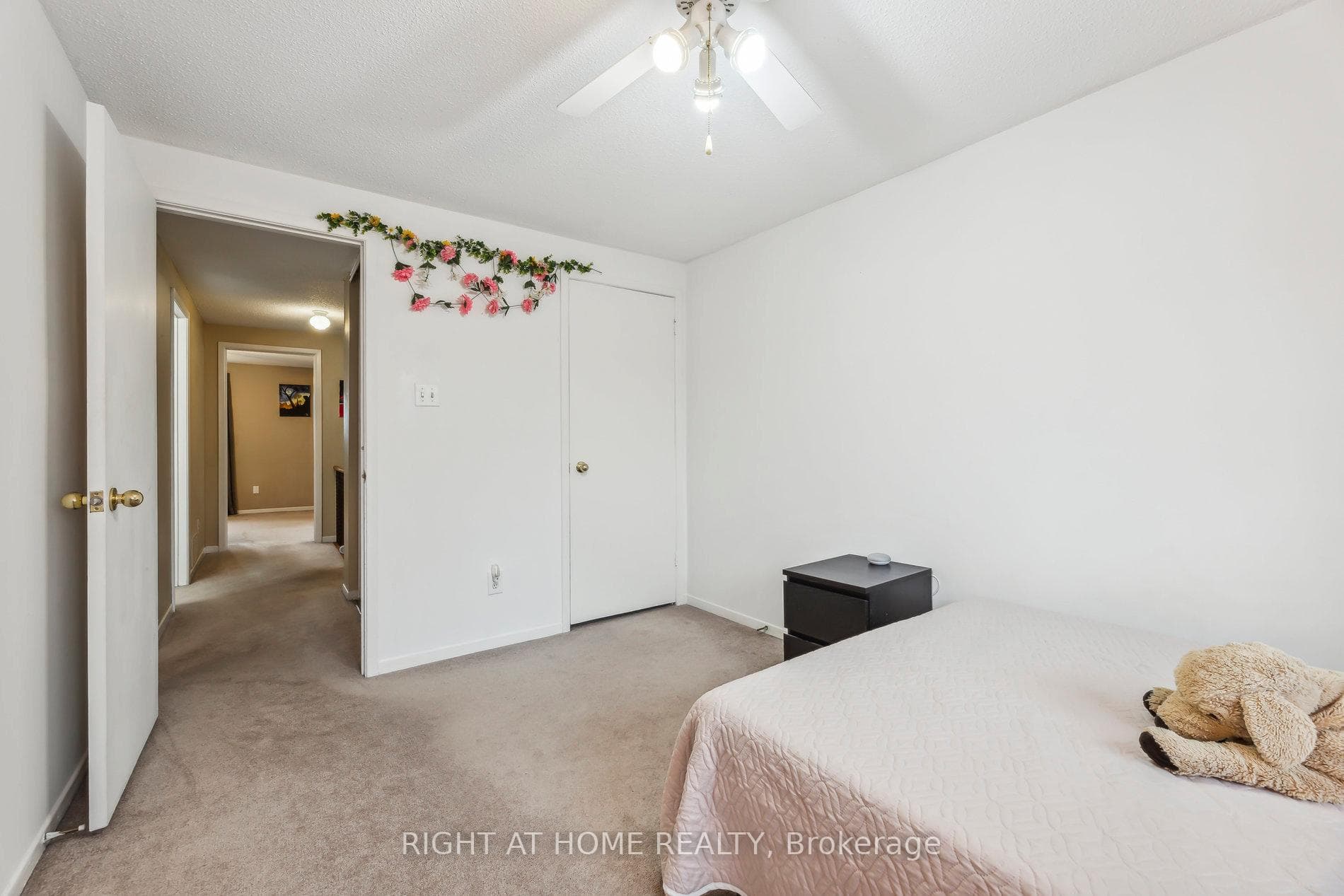 11 Crabtree Lane photo 25