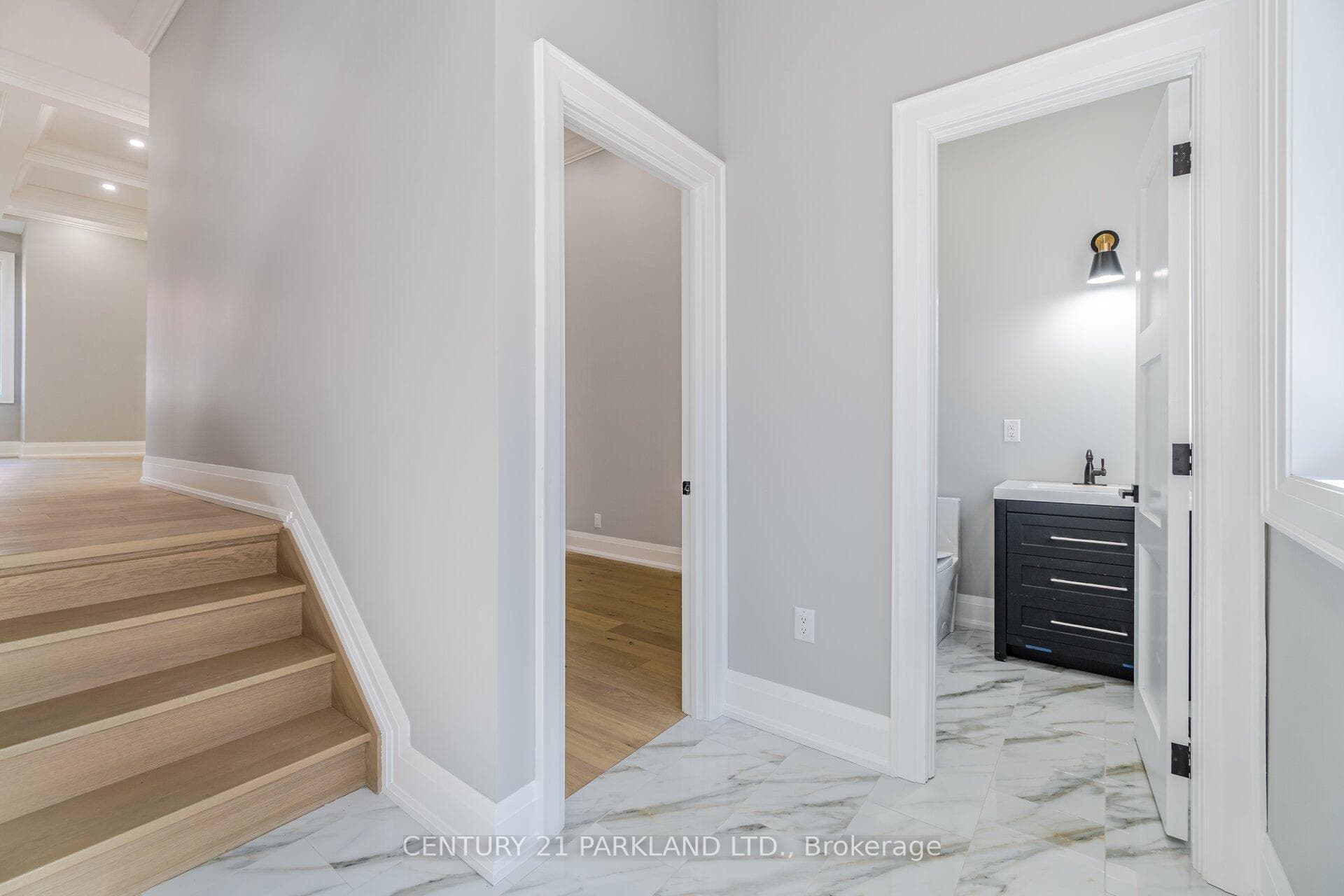21 Falaise Road photo 13